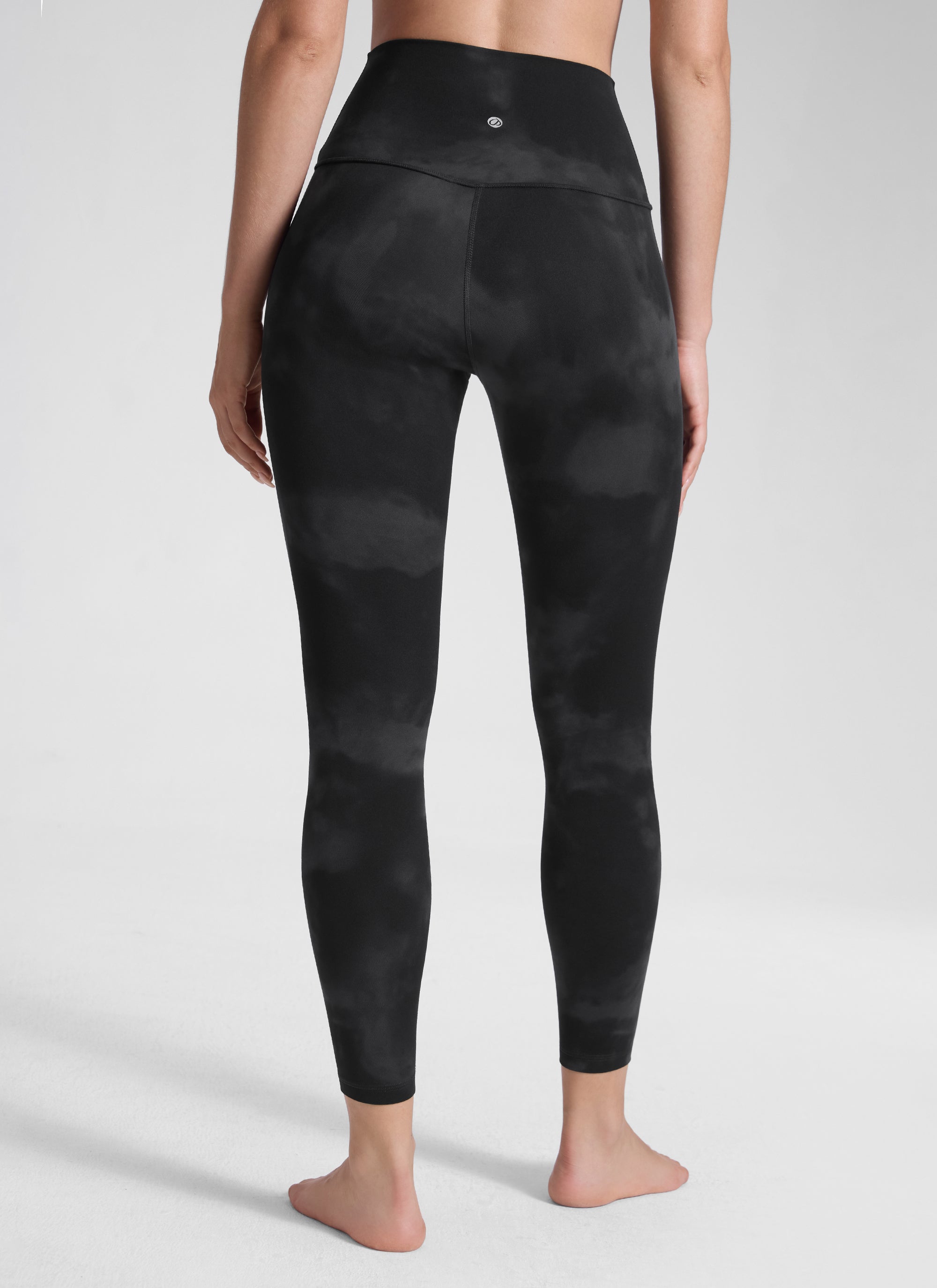 CRZ YOGA Butterluxe Damen High Waist Sport Leggings- 64cm Schwarze Tie-Dye-Blumen