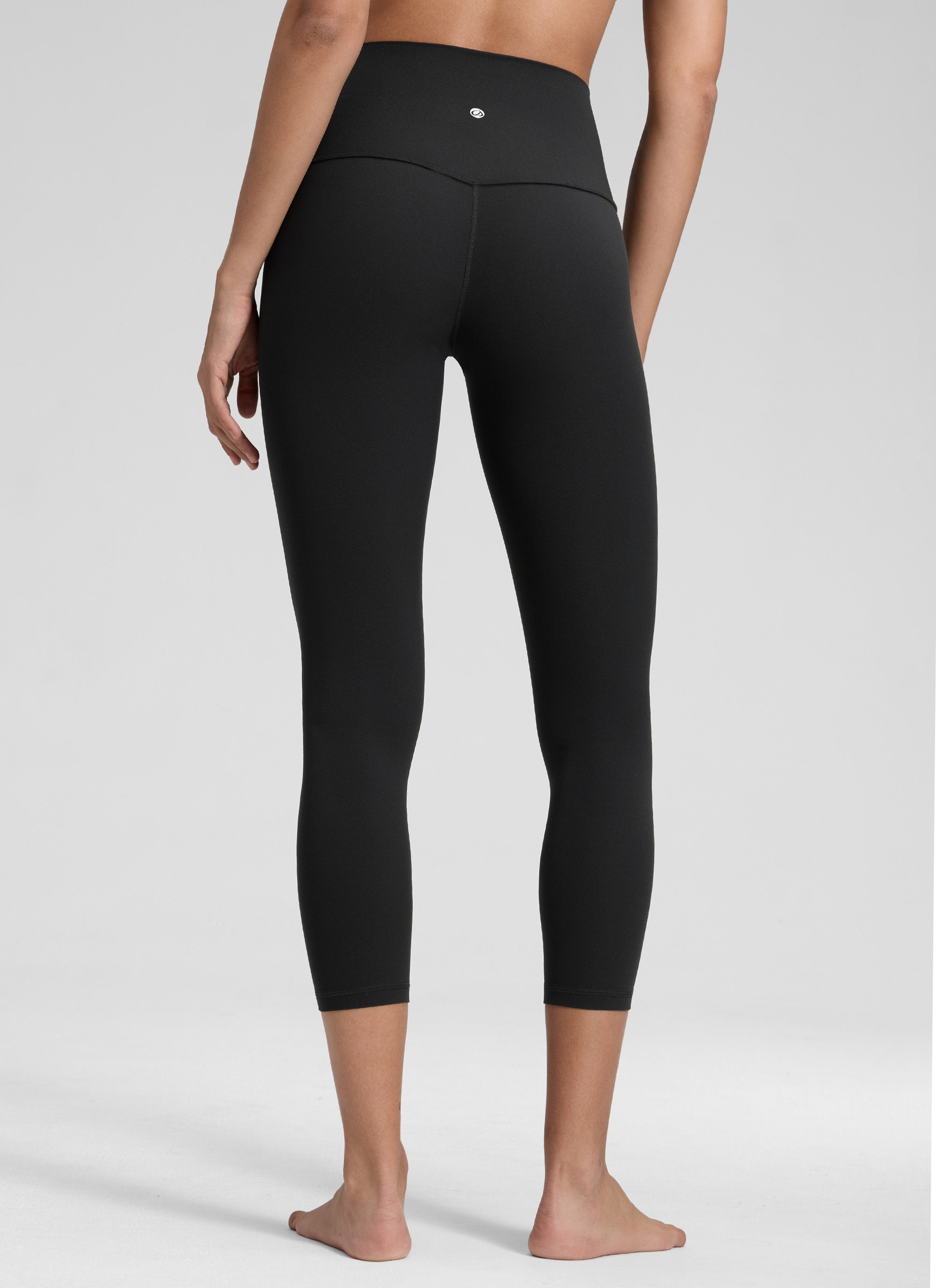 CRZ YOGA Damen Butterluxe High Waist 3/4 Leggings Capri - 58cm Schwarz