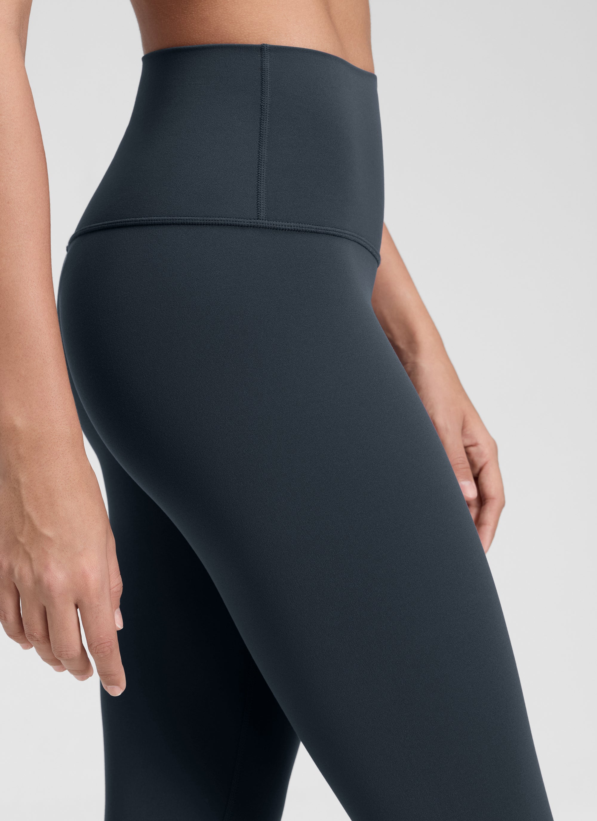 CRZ YOGA Damen Butterluxe High Waist 3/4 Leggings Capri - 48cm Echte Marine