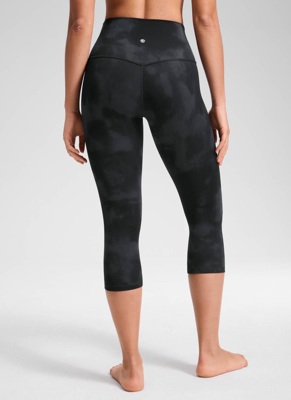 CRZ YOGA Damen Butterluxe High Waist 3/4 Leggings Capri - 48cm Schwarze Tie-Dye-Blumen