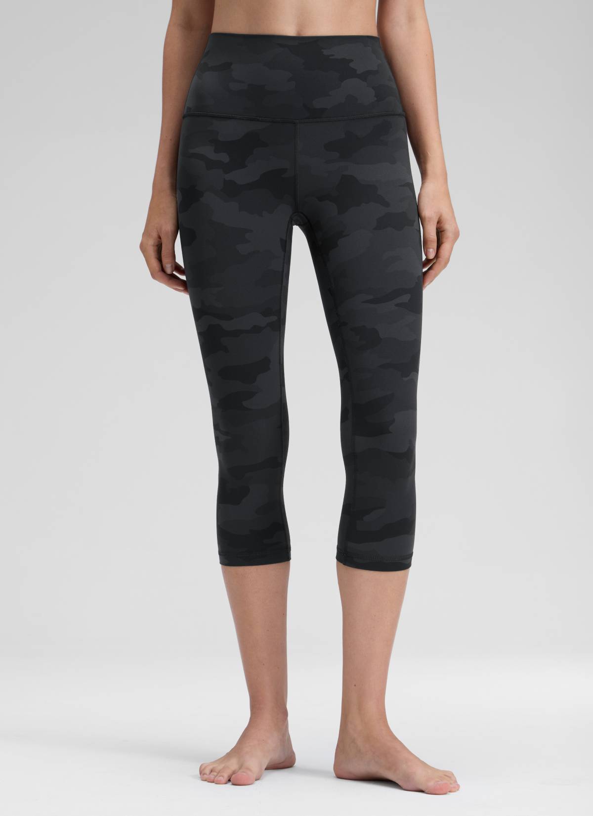 CRZ YOGA Damen Butterluxe High Waist 3/4 Leggings Capri - 48cm Dunkelgraue Tarnung 2