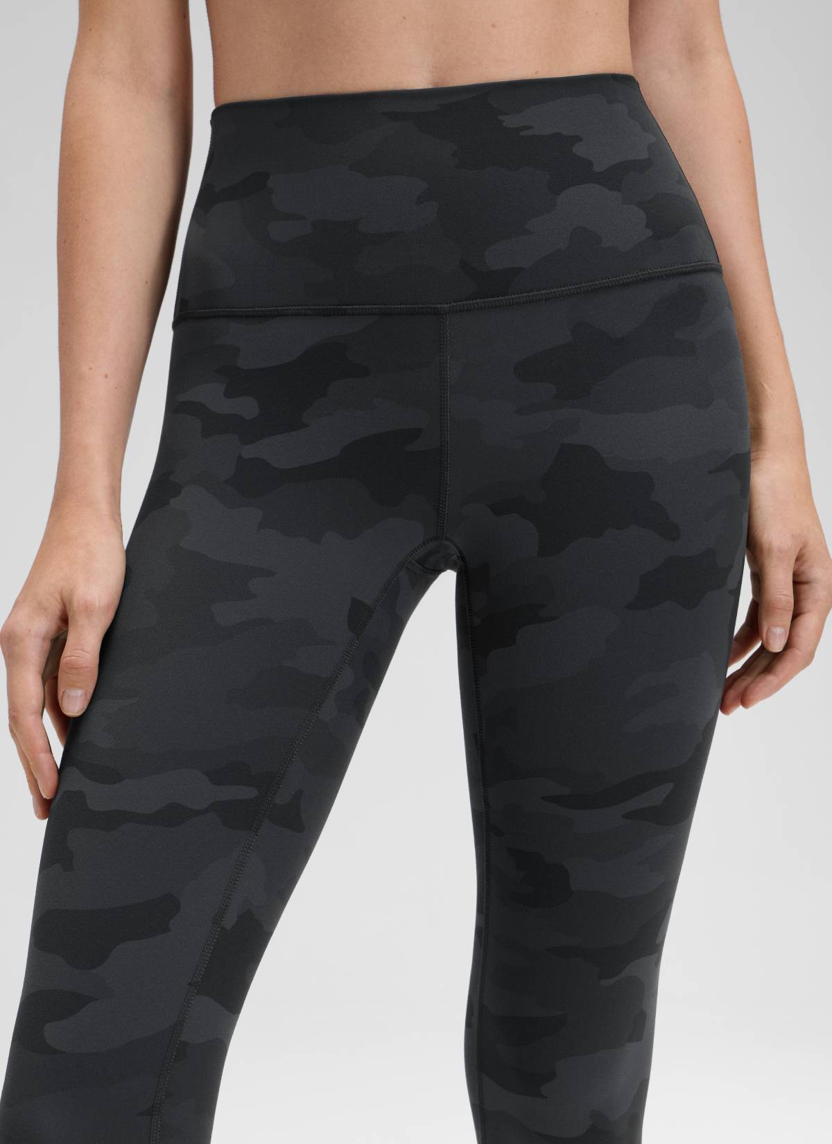CRZ YOGA Damen Butterluxe High Waist 3/4 Leggings Capri - 48cm Dunkelgraue Tarnung 2