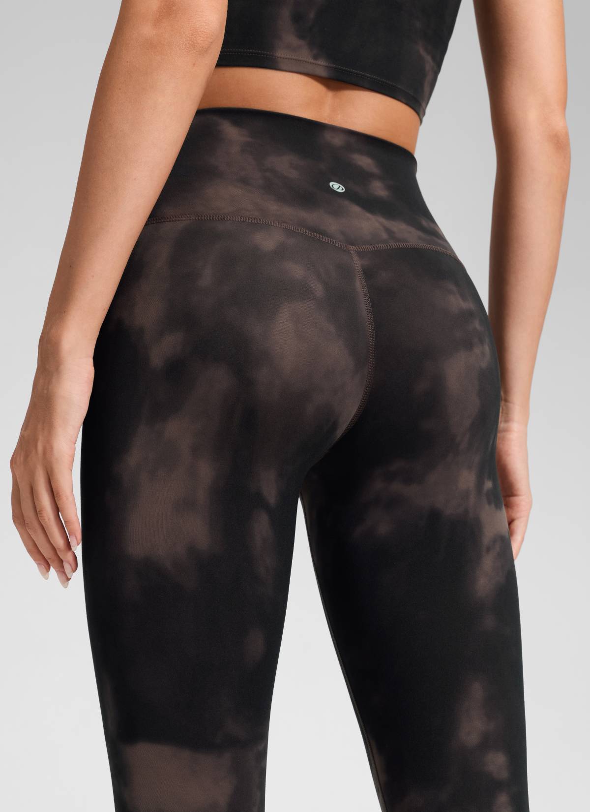 CRZ YOGA Butterluxe Damen High Waist Sport Leggings- 71cm Taupe Tie Dye Blumen