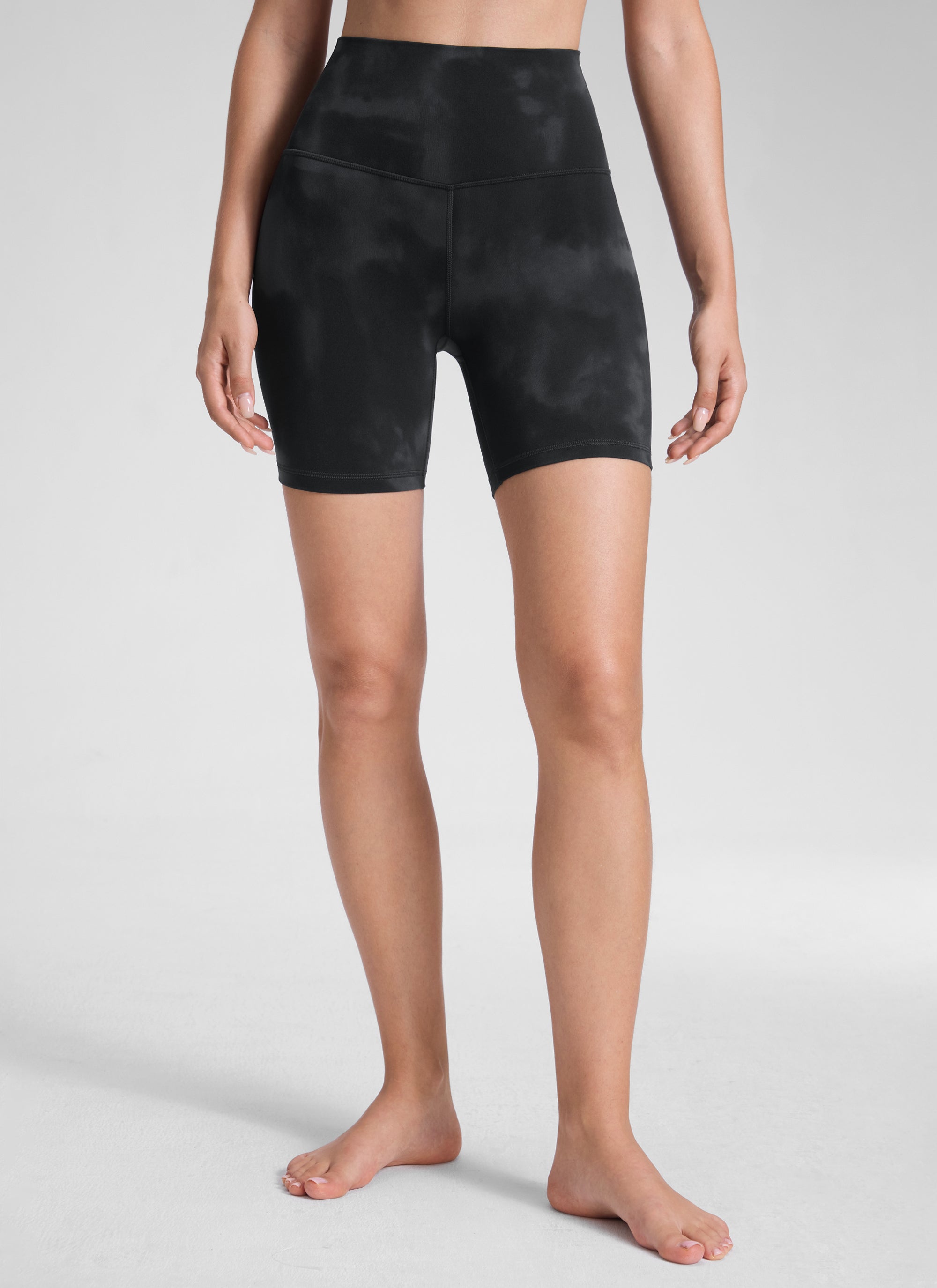 CRZ YOGA Damen Butterluxe Radlerhose Shorts-15CM Schwarze Tie-Dye-Blumen @model_info:Malisa