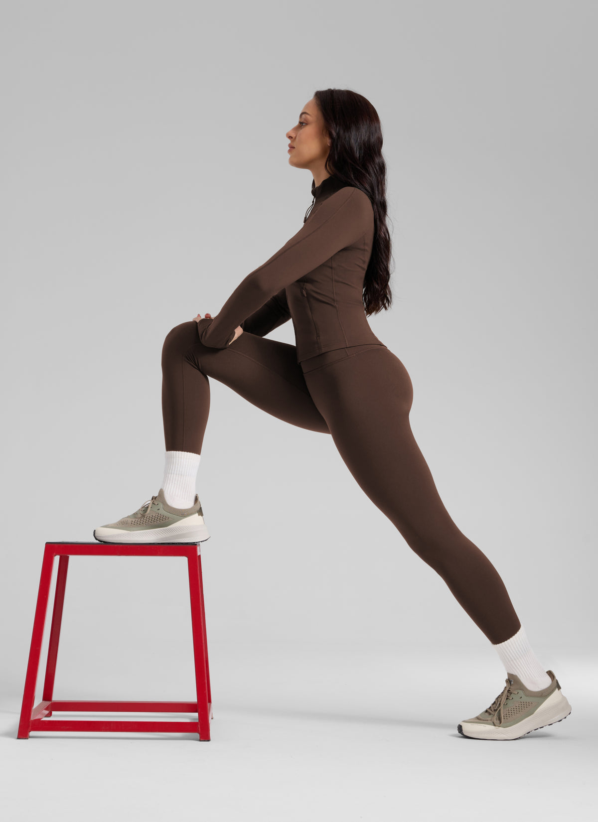 CRZ YOGA Damen Mattes Thermo-Fleece-Futter Basis-Leggings - 64cm Walnussbraun @model_info:Q1