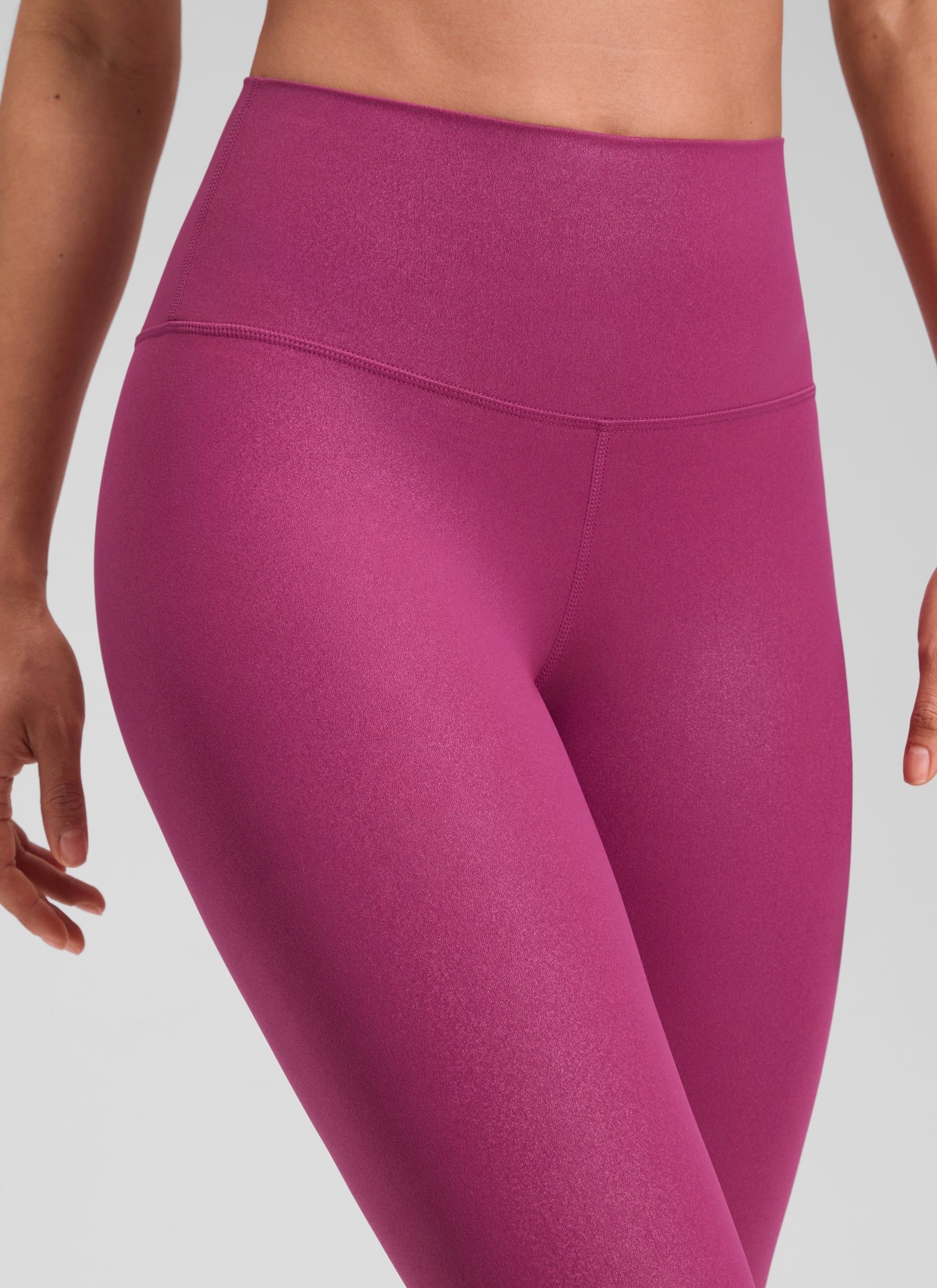 CRZ YOGA Damen Butterluxe Faux Leder Kunstleder-Leggings - 64cm Klassisches Magenta-Lila-Muster