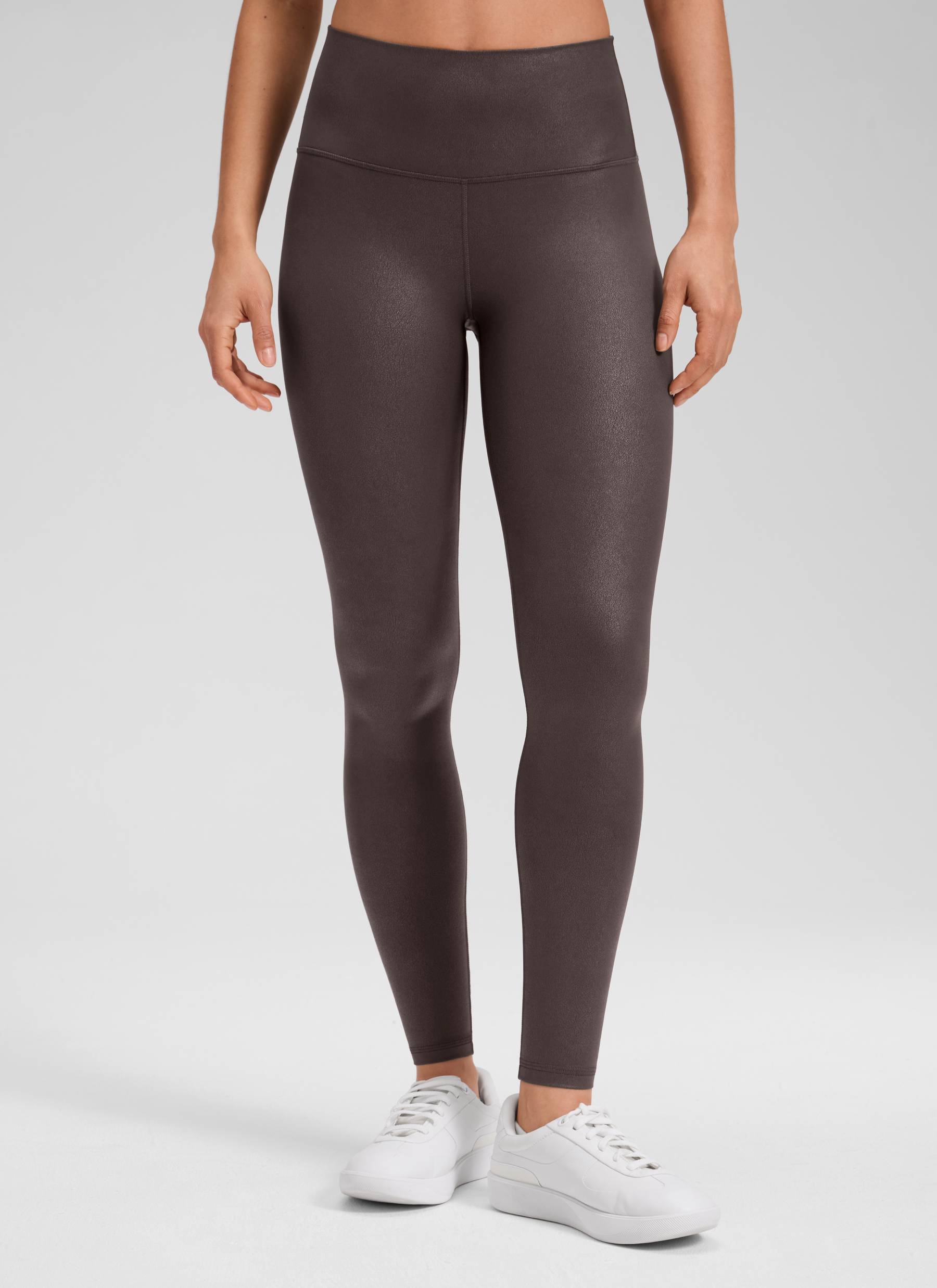 CRZ YOGA Damen Butterluxe Faux Leder Kunstleder-Leggings - 71cm Heißer Karamell Braun Folie Muster