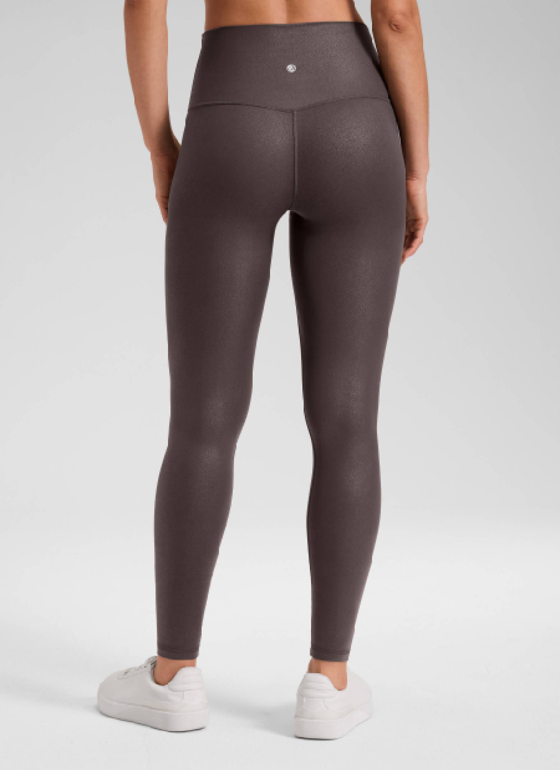 CRZ YOGA Damen Butterluxe Faux Leder Kunstleder-Leggings - 71cm Heißer Karamell Braun Folie Muster