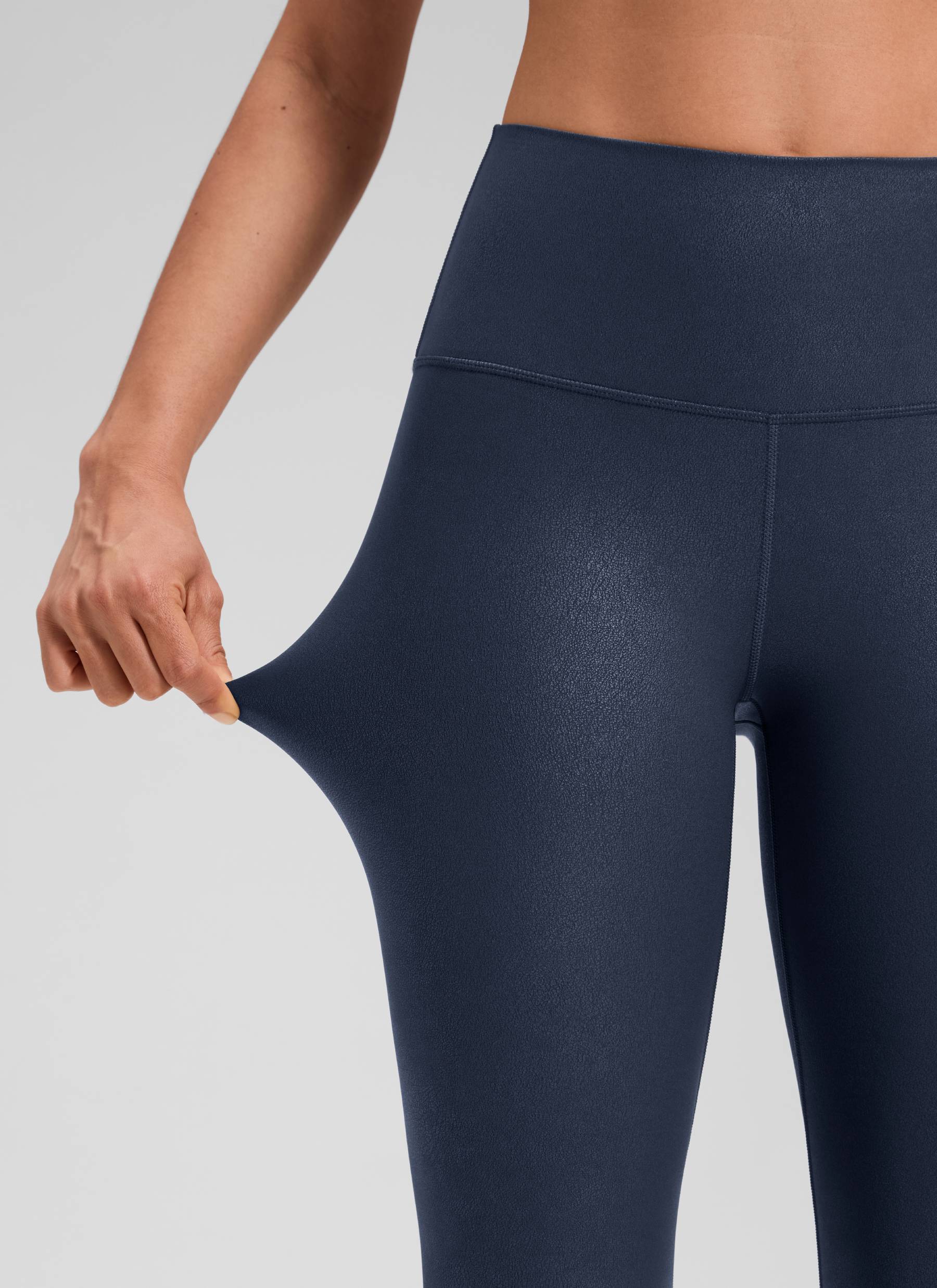 CRZ YOGA Damen Butterluxe Faux Leder Kunstleder-Leggings - 71cm Echtes Navy-Folienmuster