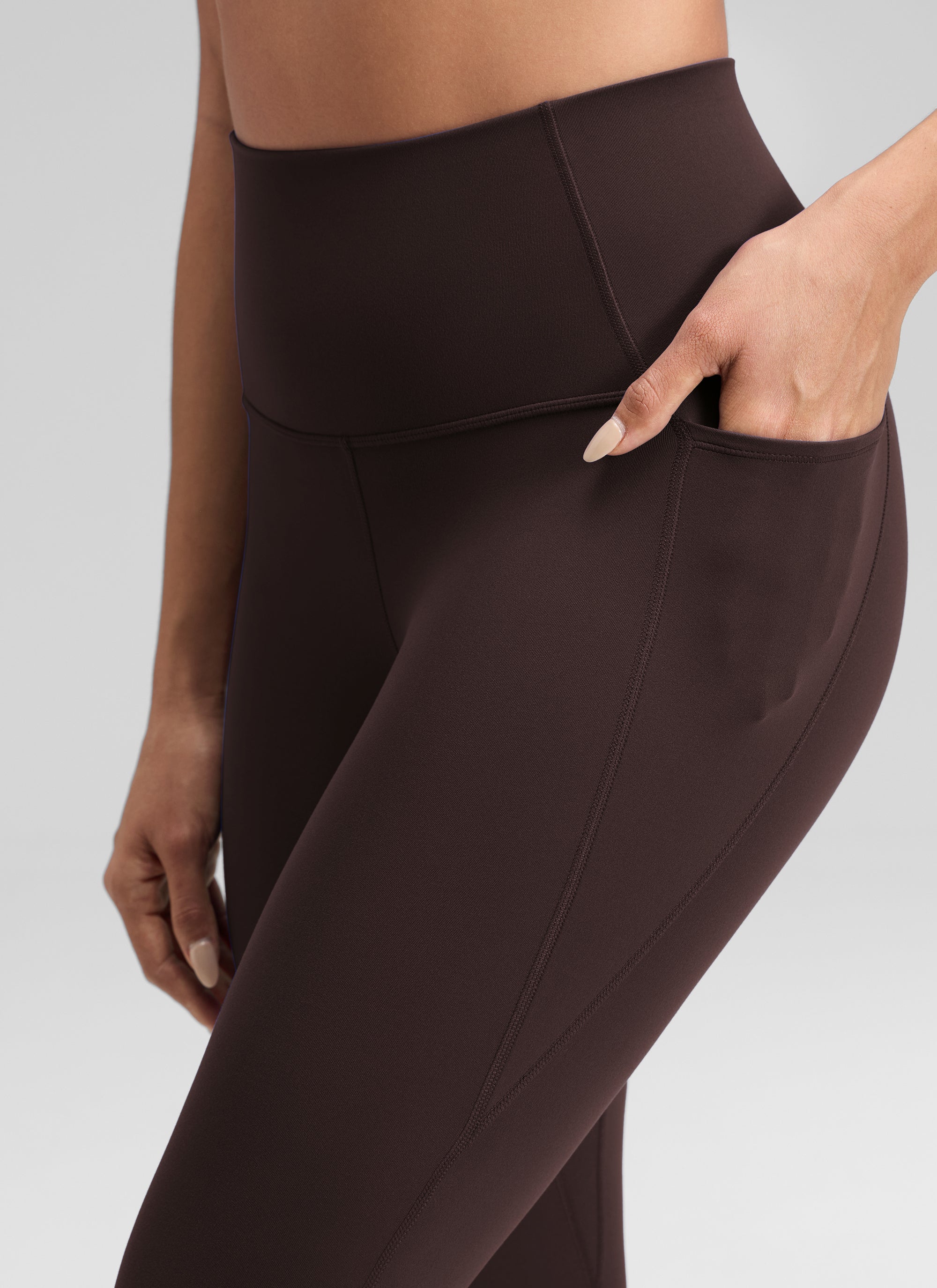 CRZ YOGA Damen Butterluxe High Waist Sport Leggings mit Taschen - 58cm Heißes Fudge-Brown