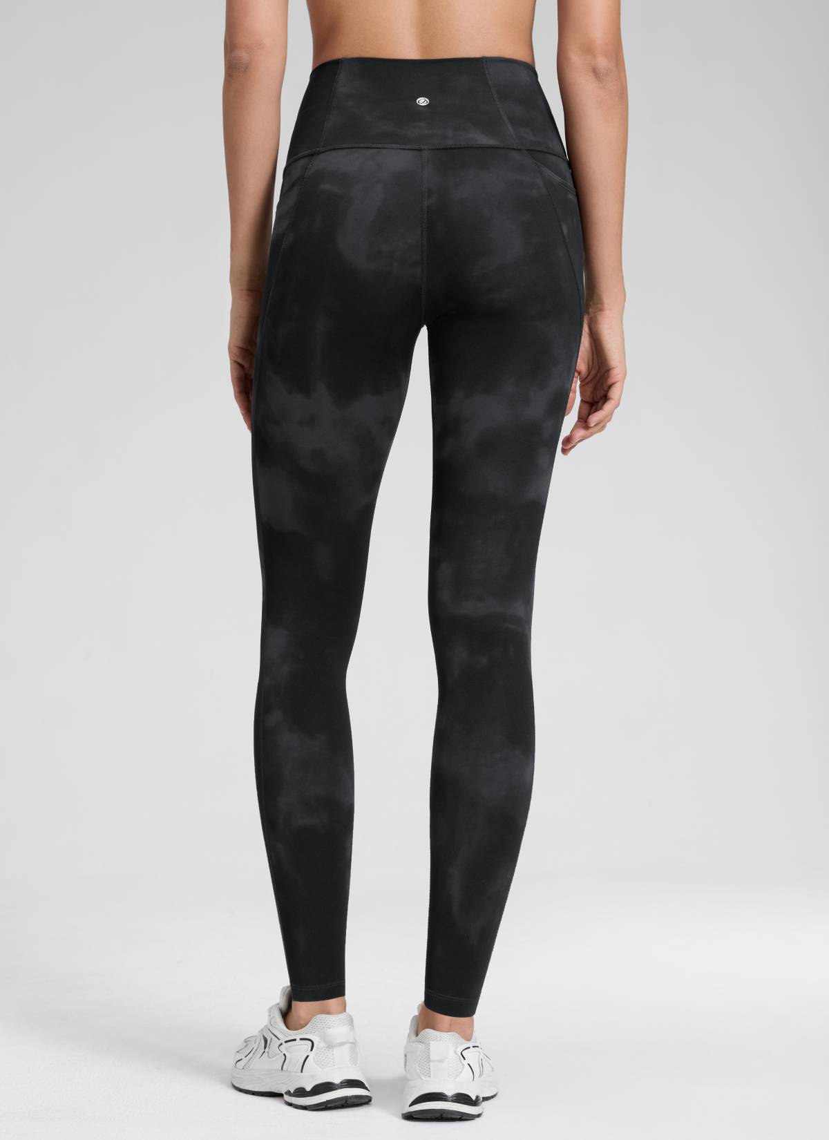 CRZ YOGA Damen Butterluxe High Waist Sport Leggings mit Taschen - 71cm Schwarze Tie-Dye-Blumen