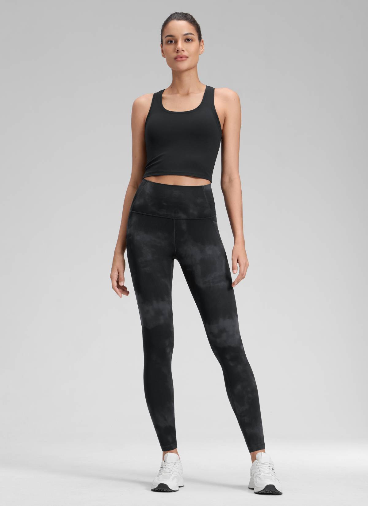 CRZ YOGA Damen Butterluxe High Waist Sport Leggings mit Taschen - 71cm Schwarze Tie-Dye-Blumen