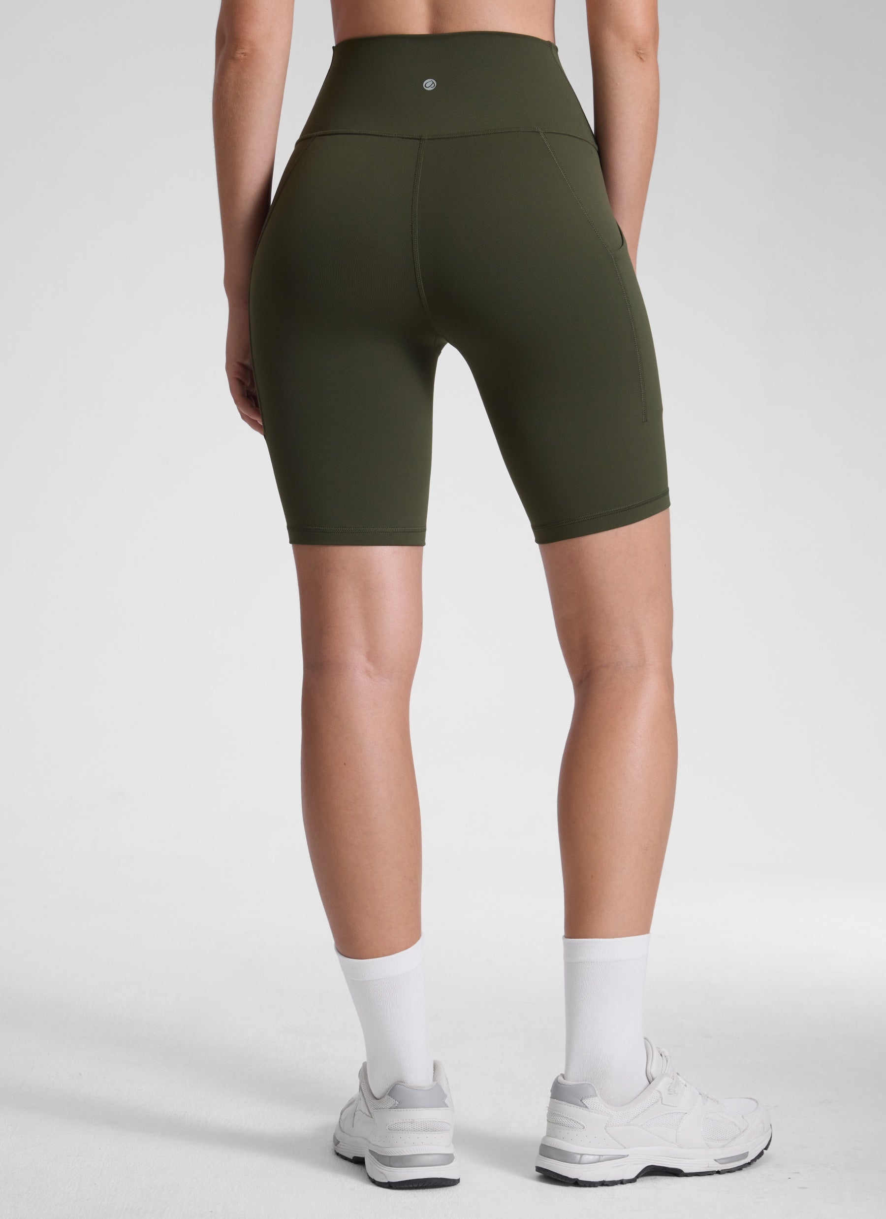 CRZ YOGA Damen Butterluxe High Waist Radlerhose mit Tasche - 20cm Olivgrün