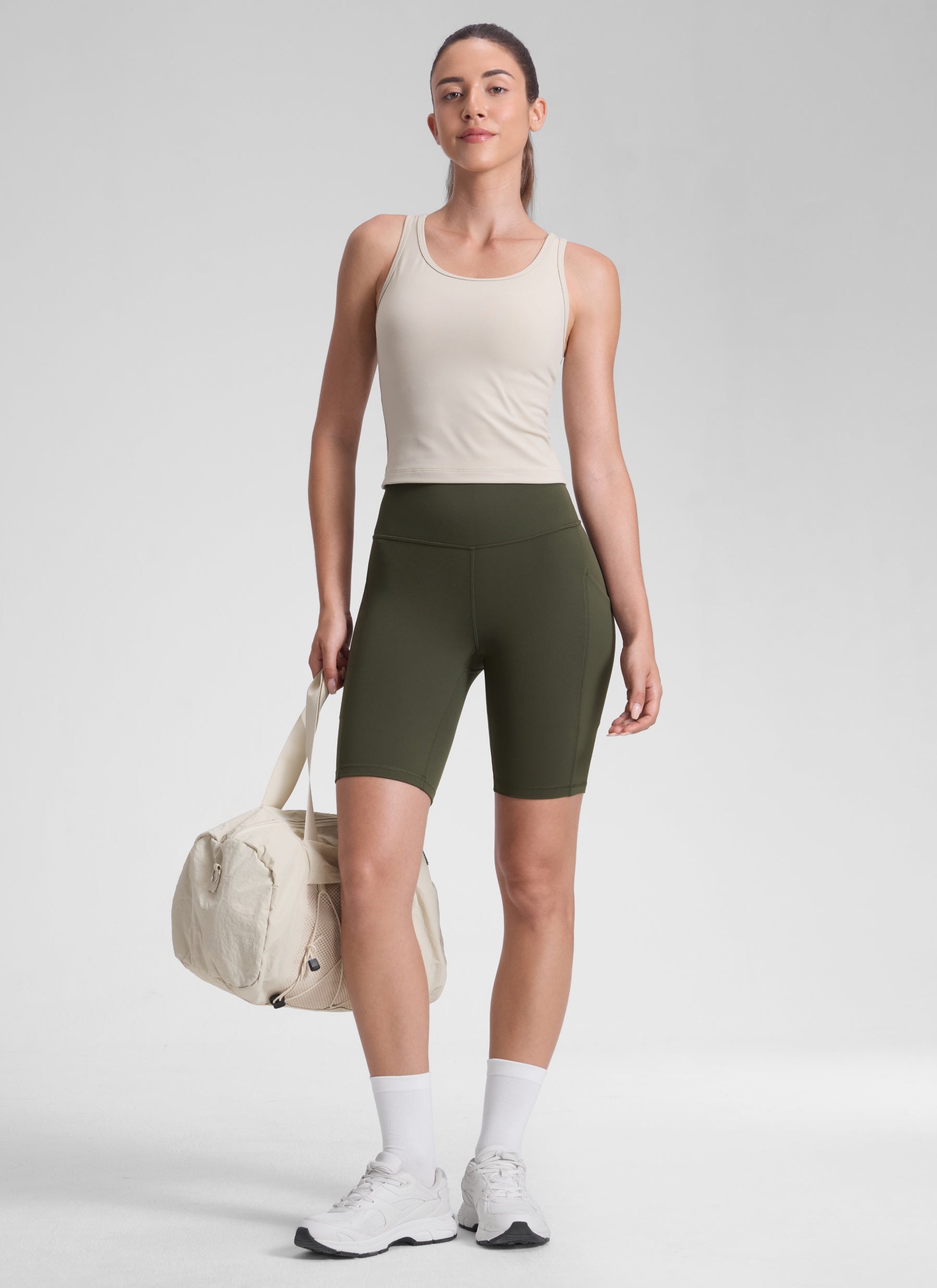 CRZ YOGA Damen Butterluxe High Waist Radlerhose mit Tasche - 20cm Olivgrün
