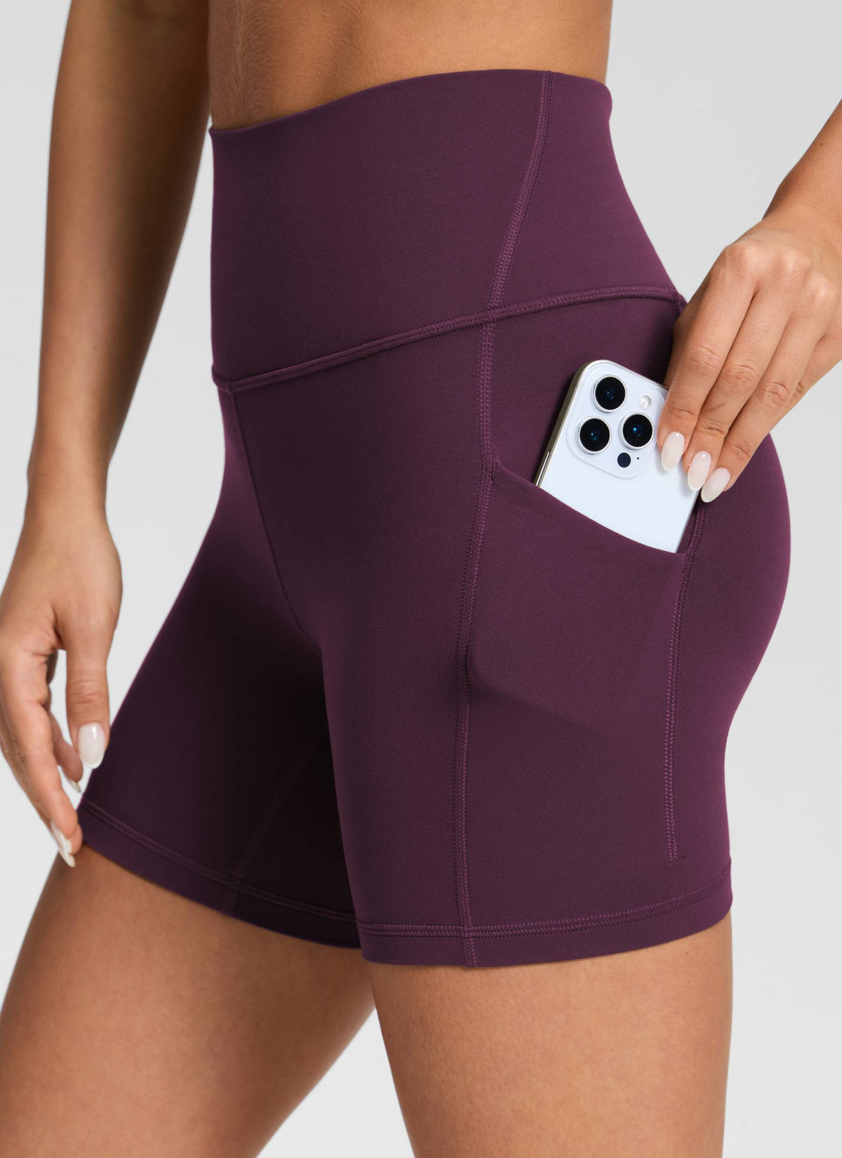 CRZ YOGA Damen Butterluxe Sport Radlerhose Shorts mit Tasche -13cm Dunkellila