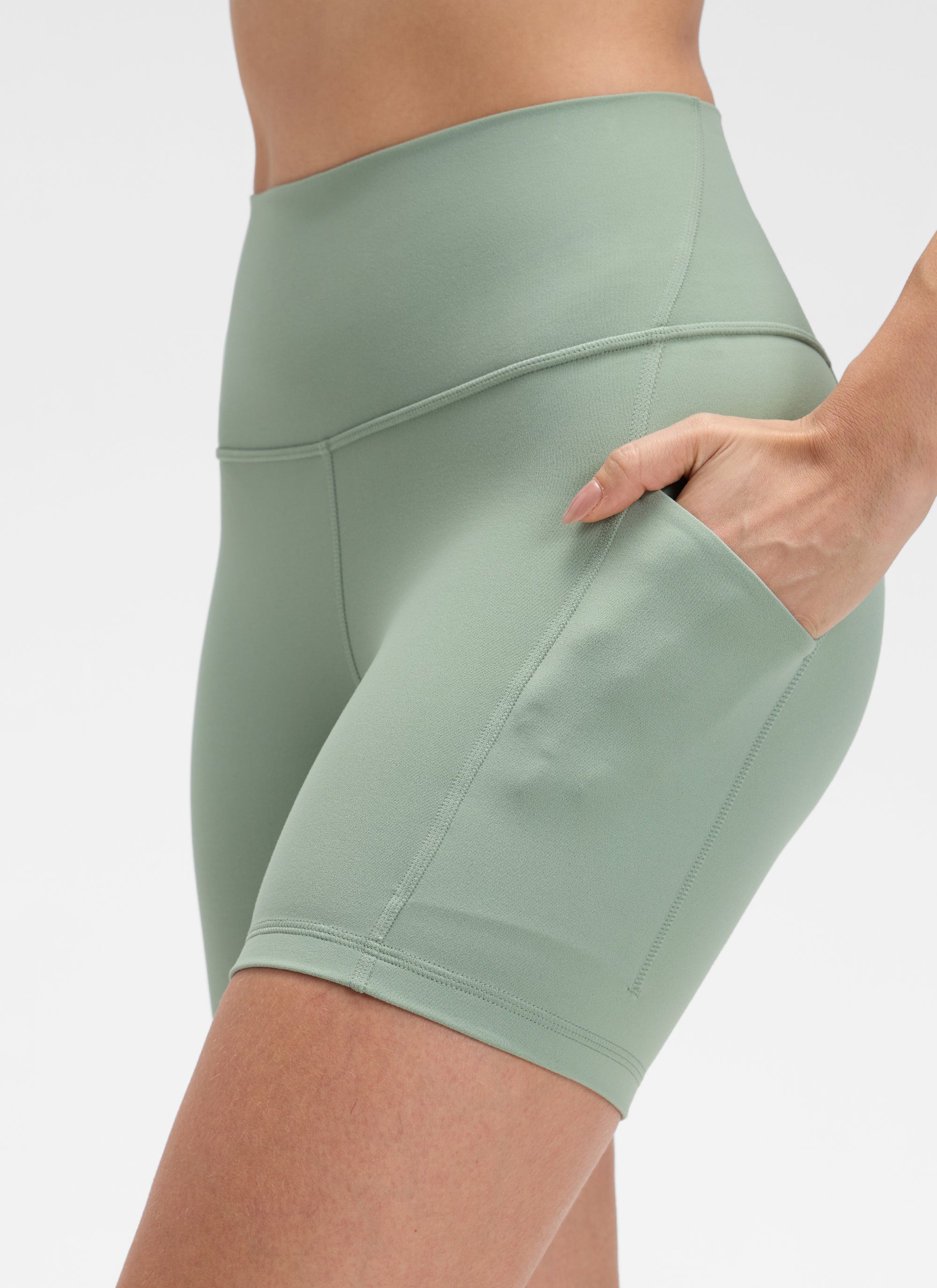 CRZ YOGA Damen Butterluxe Sport Radlerhose Shorts mit Tasche -13cm Grüner Palmenhof