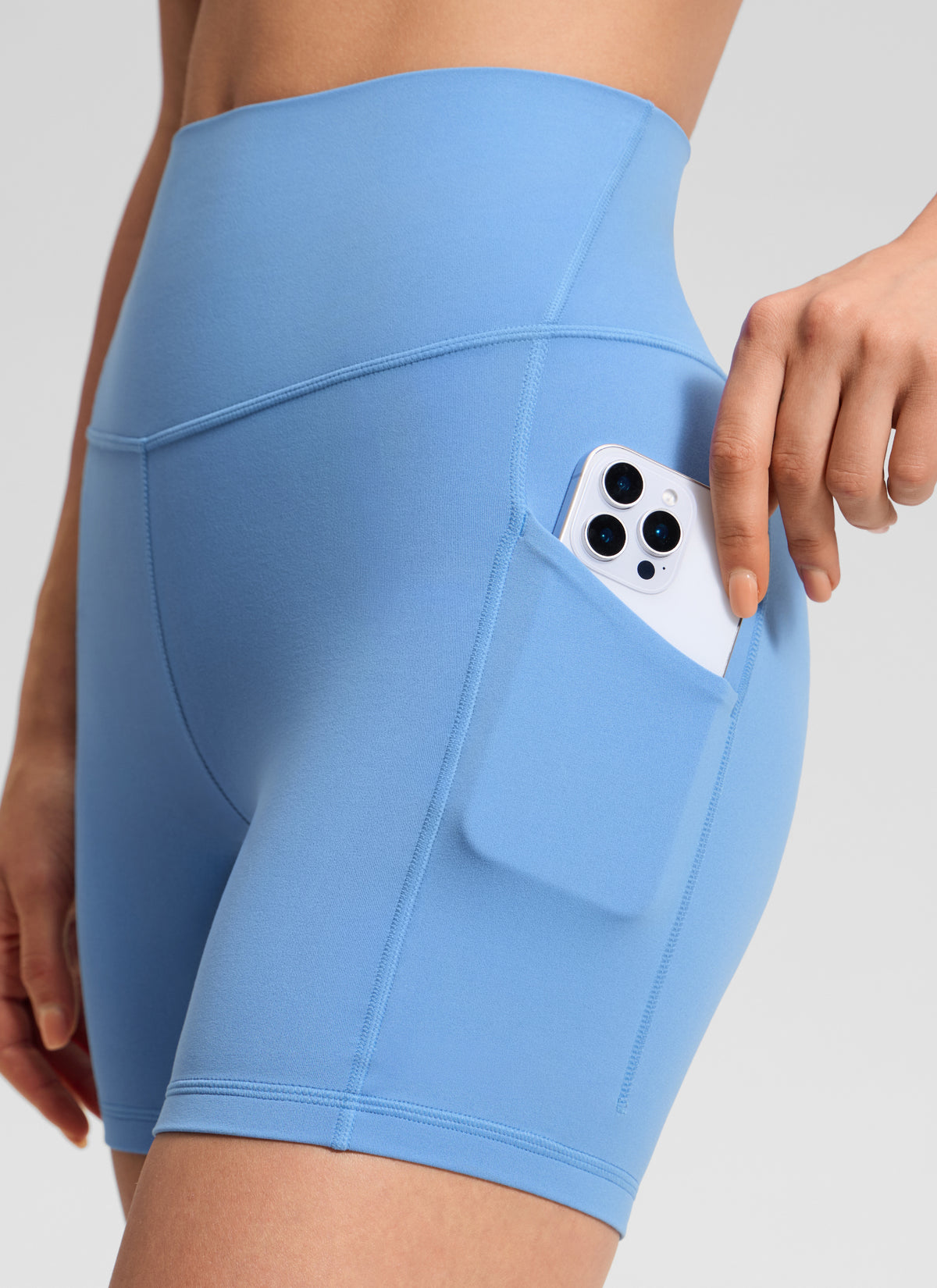 CRZ YOGA Damen Butterluxe Sport Radlerhose Shorts mit Tasche -13cm Party Blau