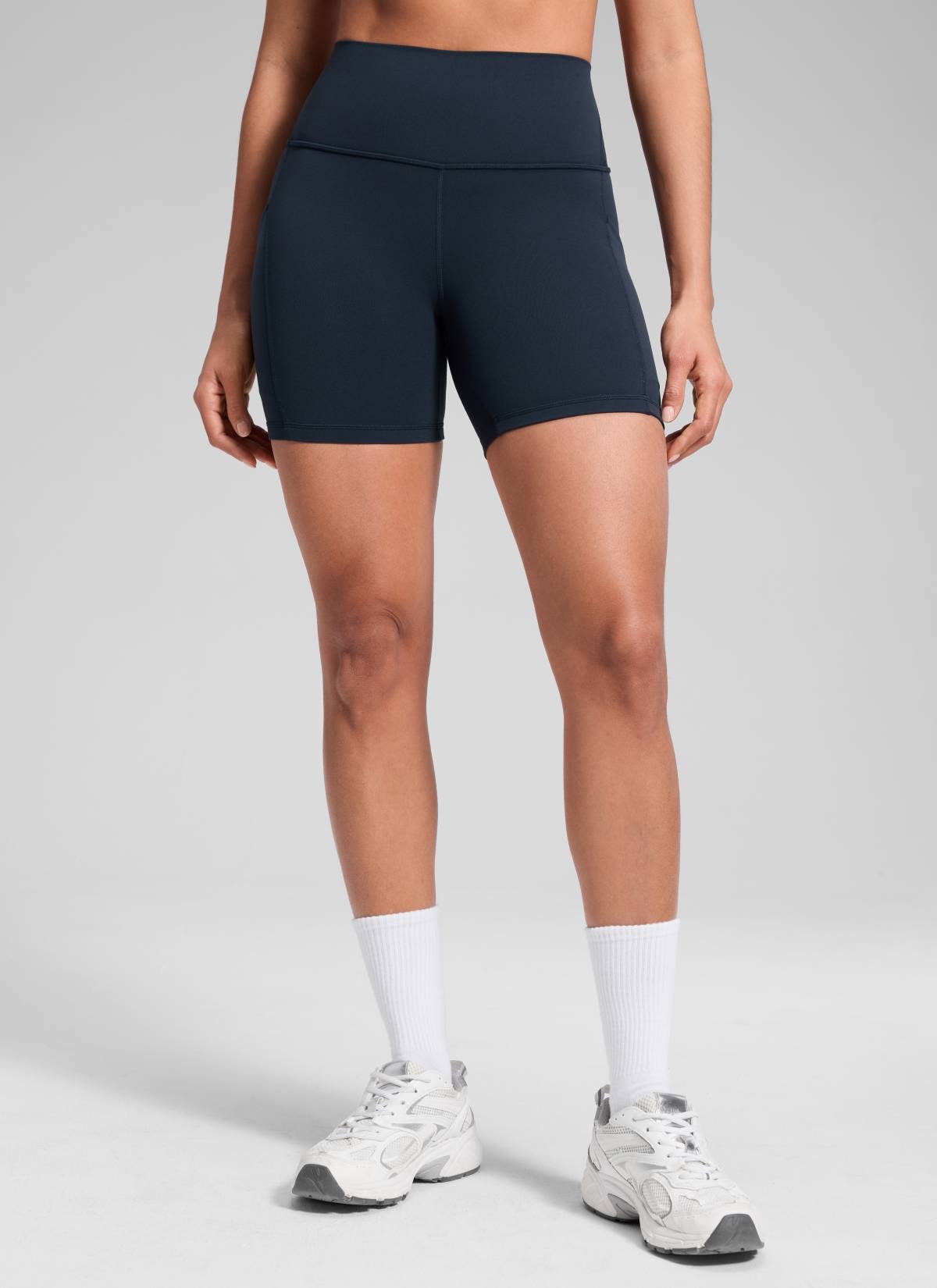 CRZ YOGA Damen Butterluxe Sport Radlerhose Shorts mit Tasche -13cm Echte Marine
