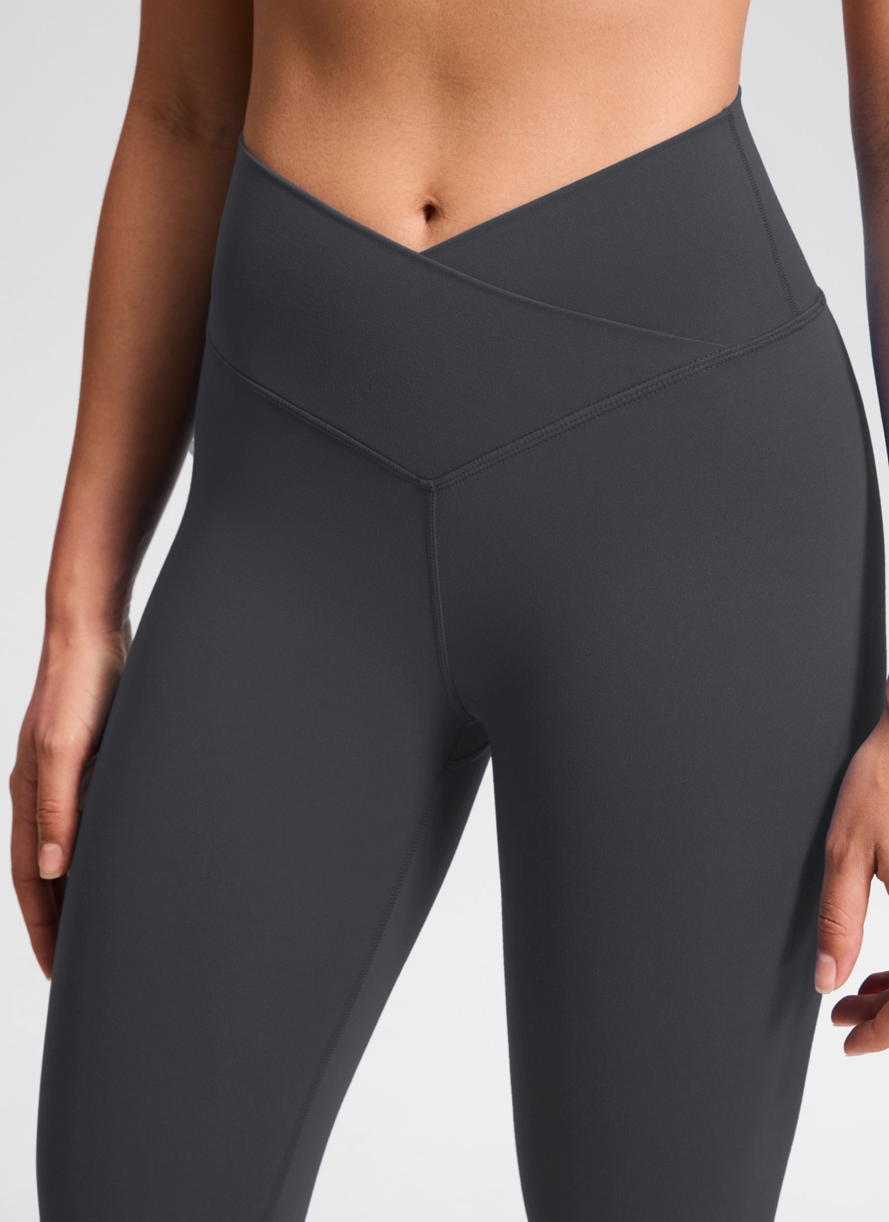 CRZ YOGA Damen Butterluxe V Cross High Waisted Leggings - 71 cm Mysteriöses Grau