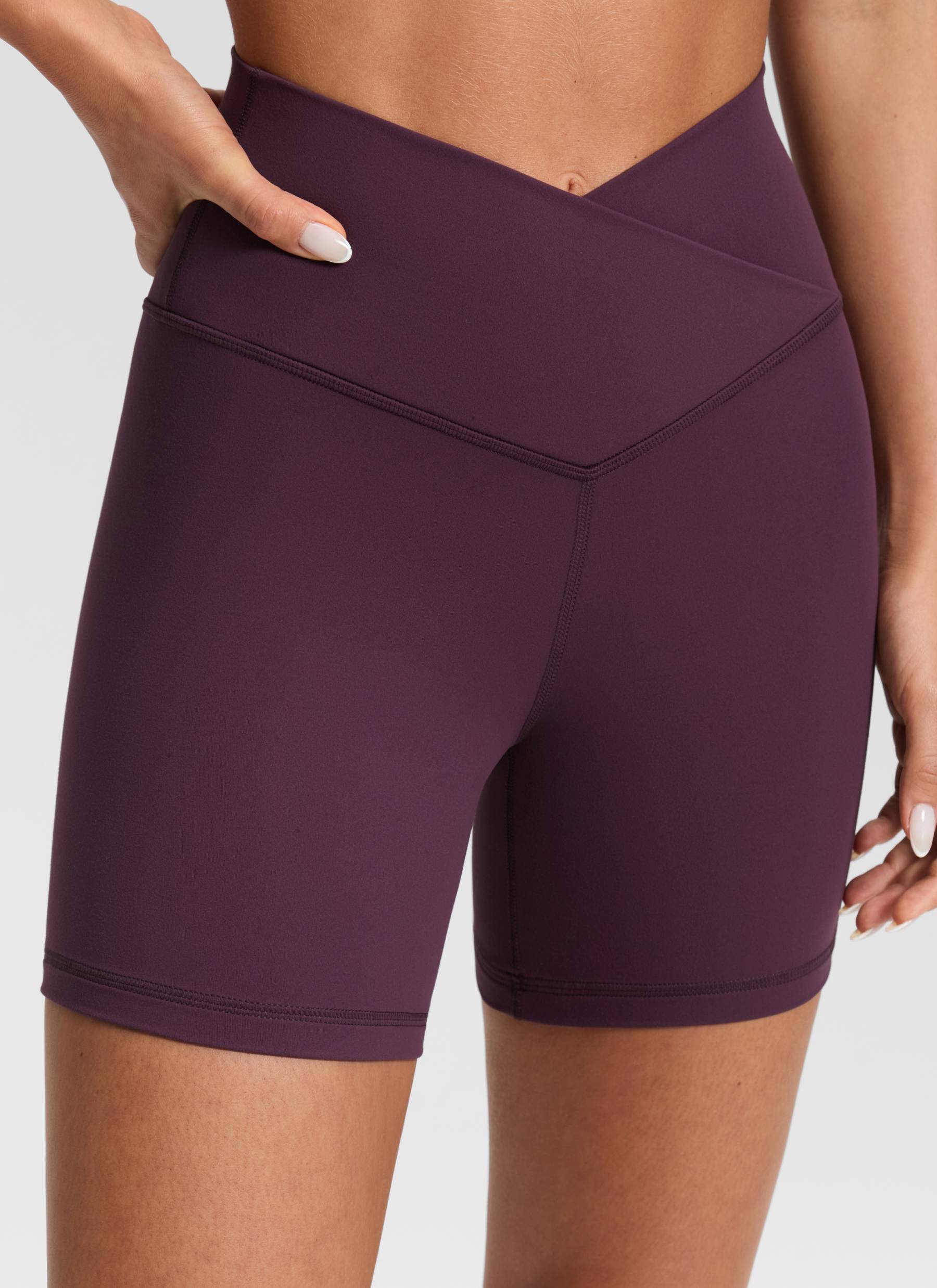 CRZ YOGA Damen Butterluxe Crossover Sport Radlerhose - 13cm Dunkellila