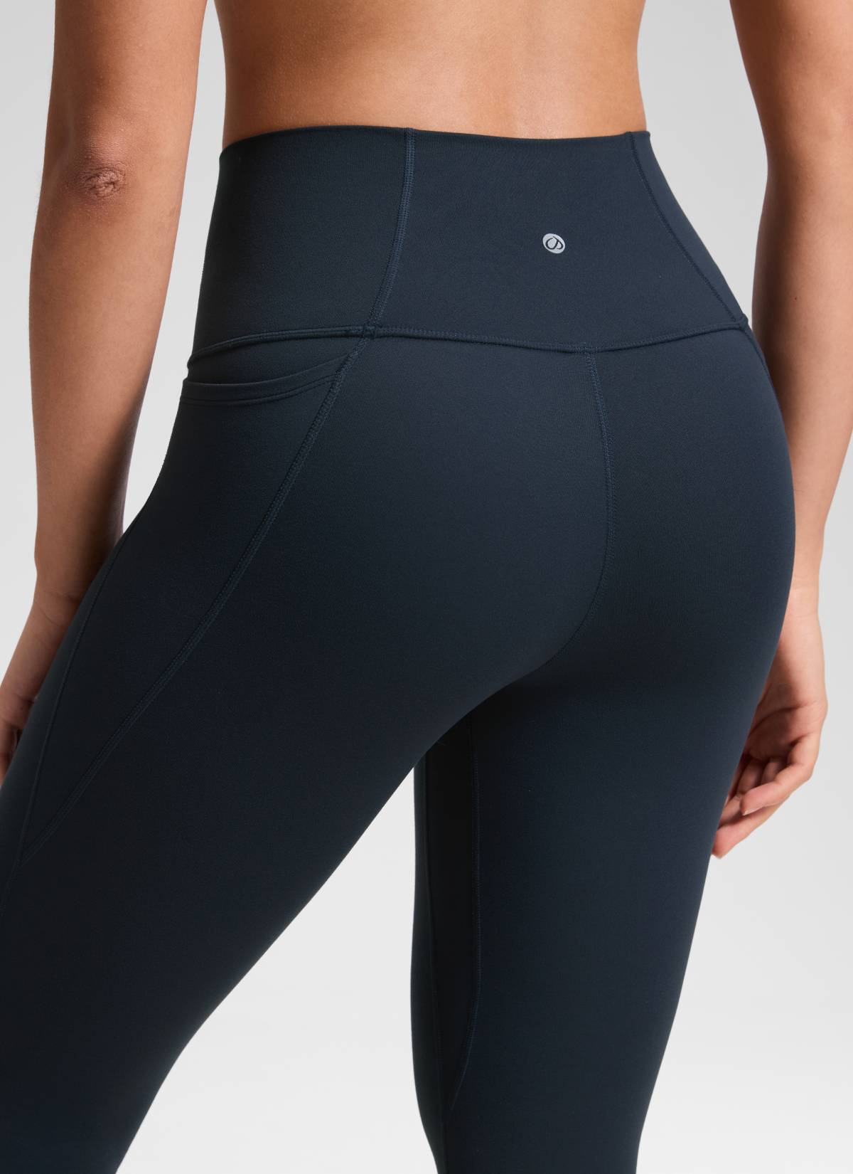 CRZ YOGA Damen Butterluxe Capri mit Taschen - 53cm Echte Marine