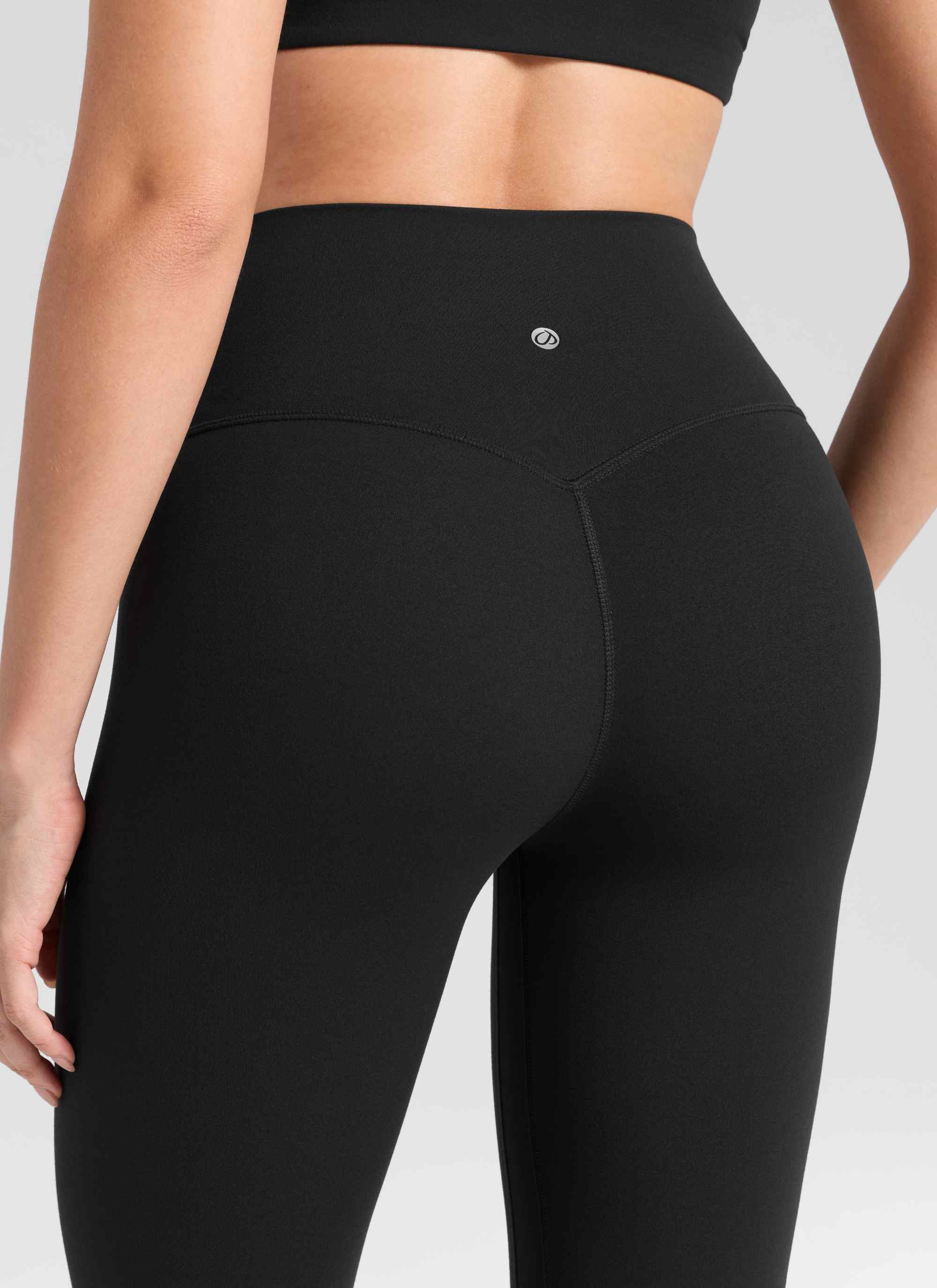 CRZ YOGA Damen Butterlift High Waist Workout Leggings - 64cm Schwarz