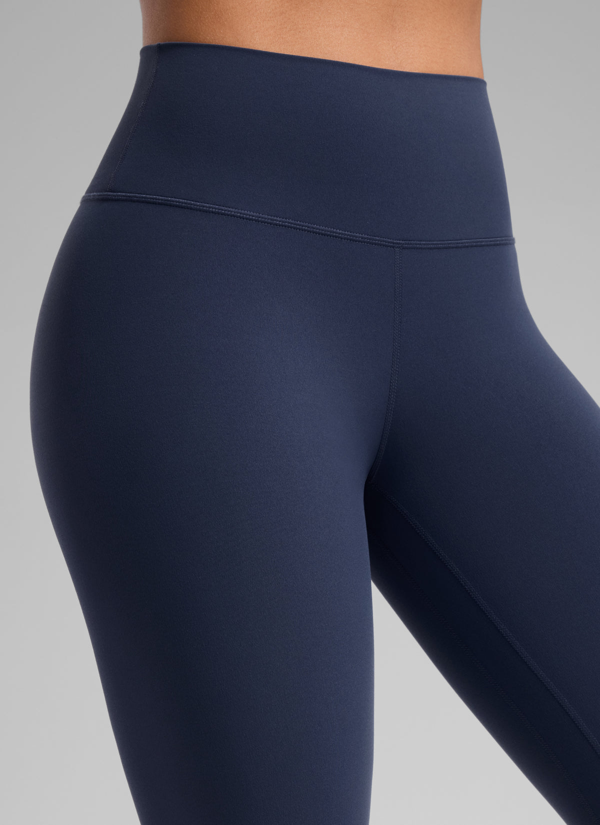 CRZ YOGA Damen Butterlift High Waist Workout Leggings - 64cm Club Blau @model_info:F