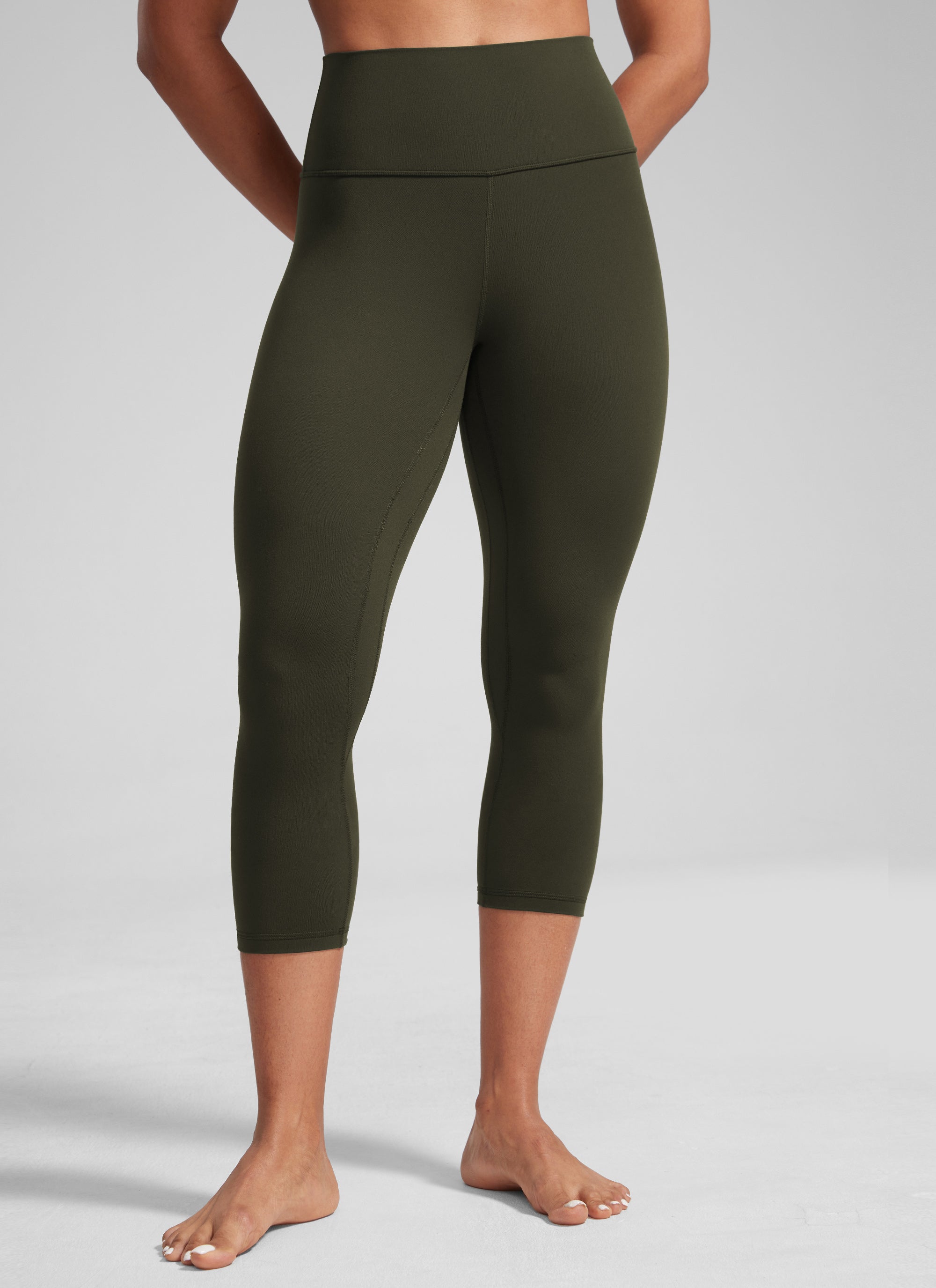 CRZ YOGA Damen Butterlift High Waist Workout Leggings - 53cm Olivgrün