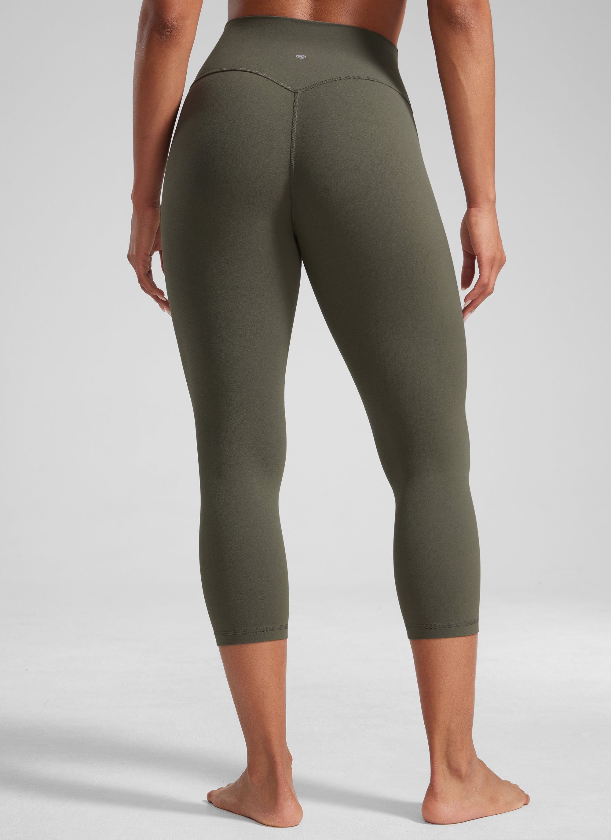 CRZ YOGA Damen Butterlift High Waist Workout Leggings - 53cm Helles Armeegrün