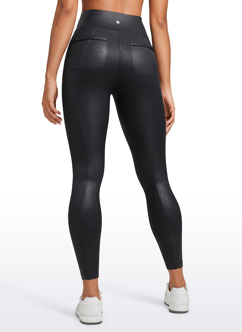 CRZ YOGA Damen Butterluxe Matte Faux Leder Leggings mit Gesäßtaschen Schwarzes Folienmuster