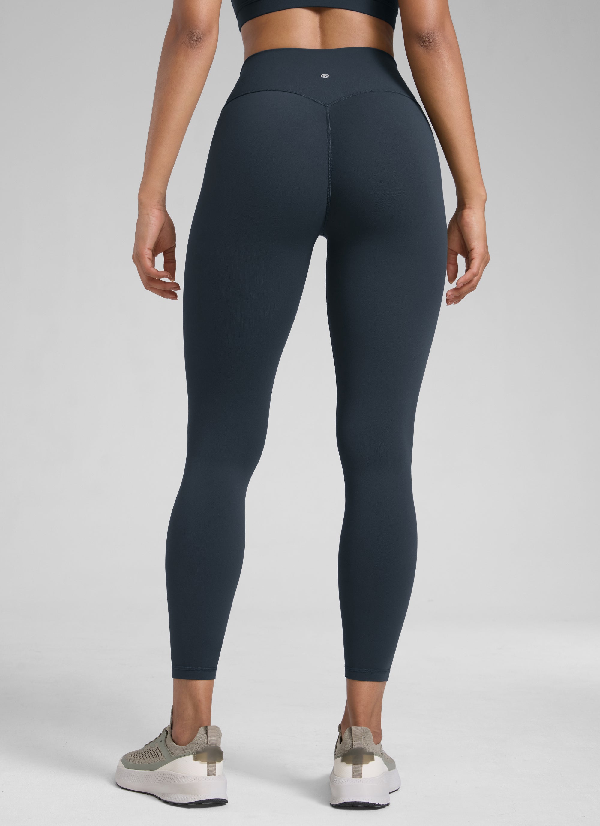CRZ YOGA Damen Butterlift SecretSculpt Scrunch Butt Leggings - 64cm Echte Marine