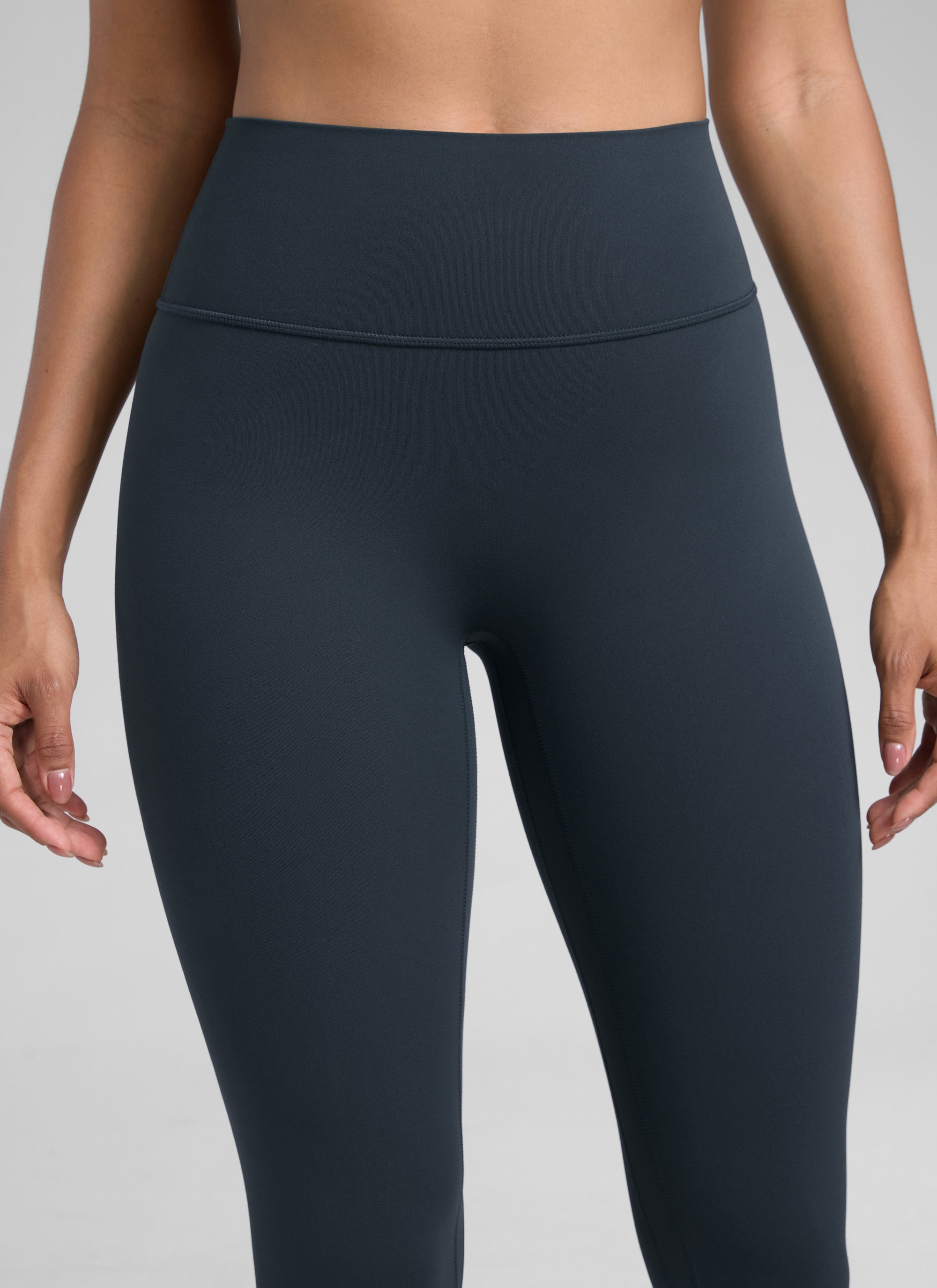 CRZ YOGA Damen Butterlift SecretSculpt Scrunch Butt Leggings - 64cm Echte Marine