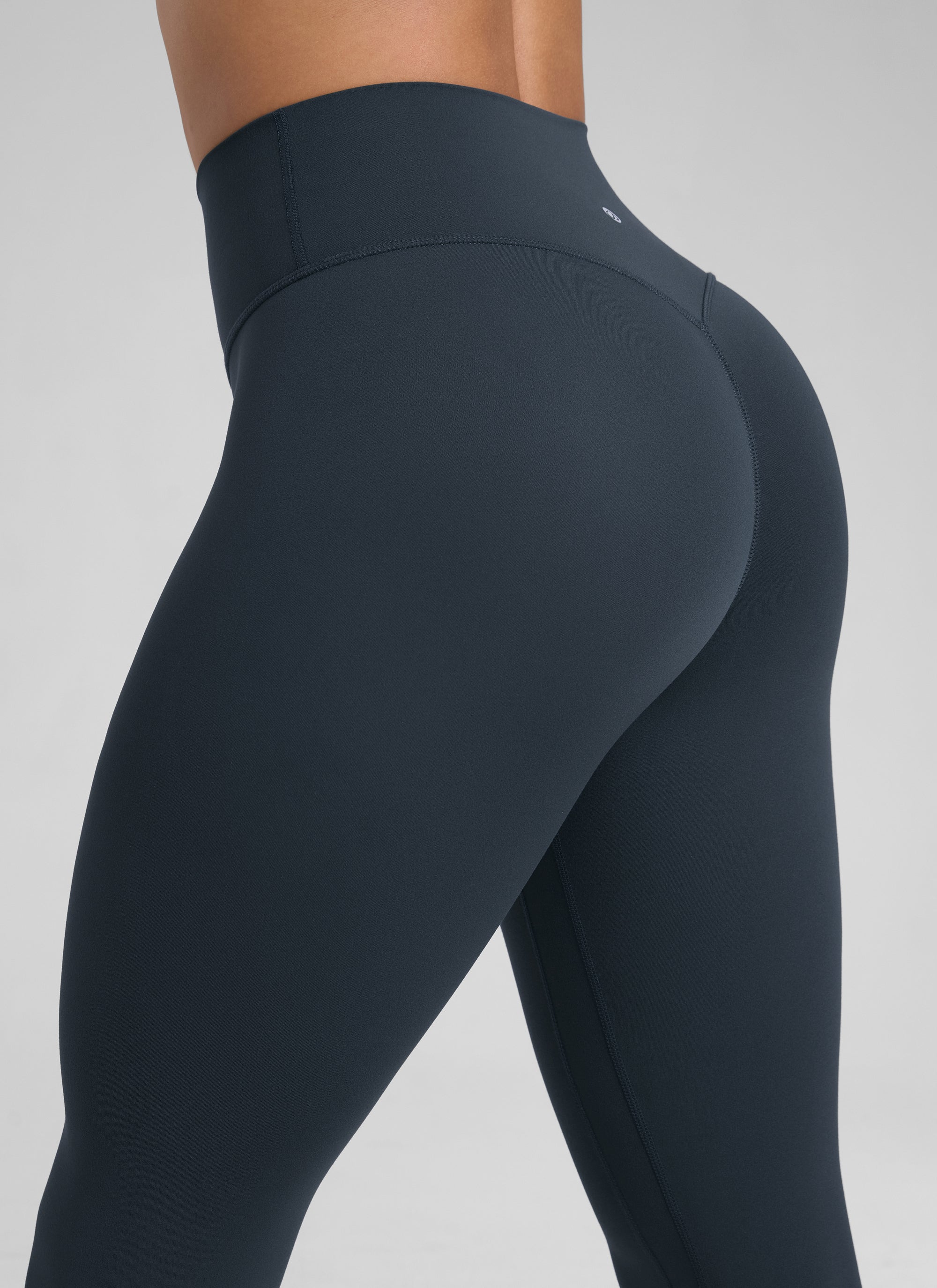 CRZ YOGA Damen Butterlift SecretSculpt Scrunch Butt Leggings - 64cm Echte Marine