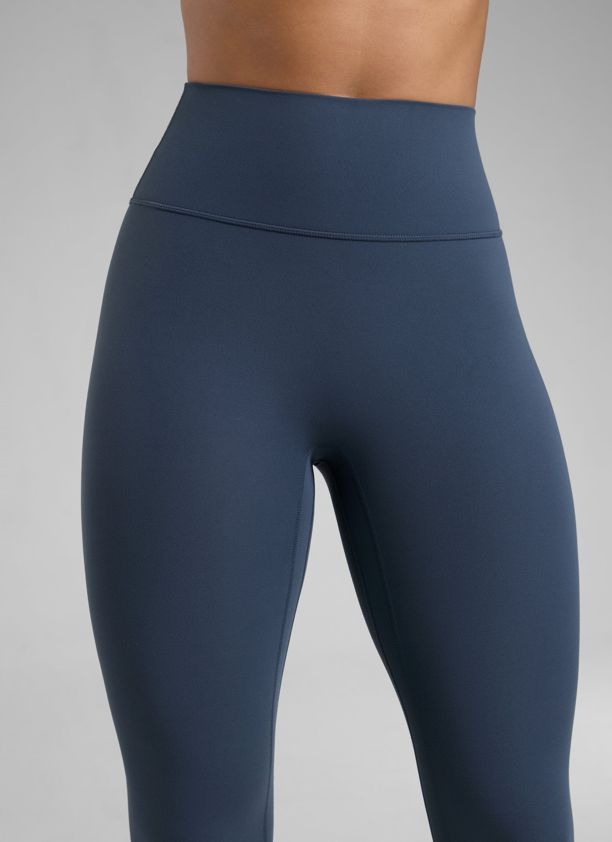 CRZ YOGA Damen Butterlift SecretSculpt Scrunch Butt Leggings - 64cm Sternenlicht