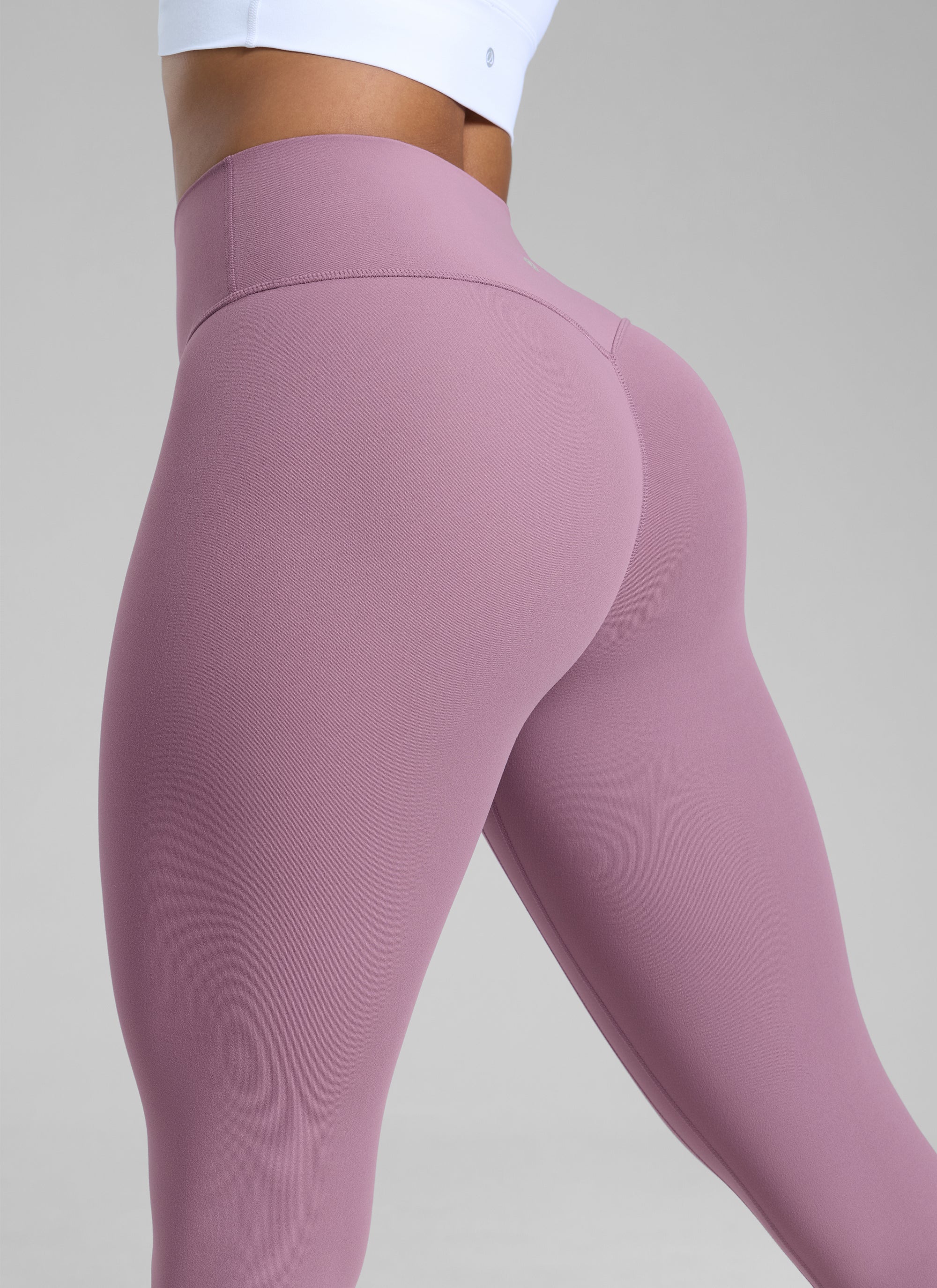 CRZ YOGA Damen Butterlift SecretSculpt Scrunch Butt Leggings - 64cm Lavendel Hell