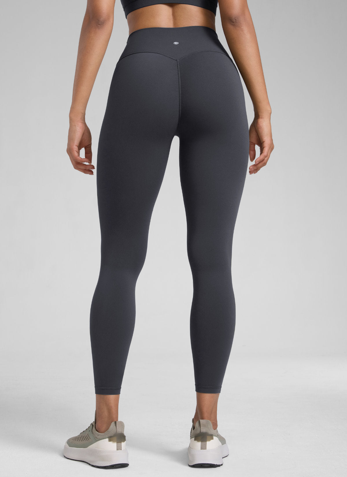 CRZ YOGA Damen Butterlift SecretSculpt Scrunch Butt Leggings - 64cm Graphitgrau