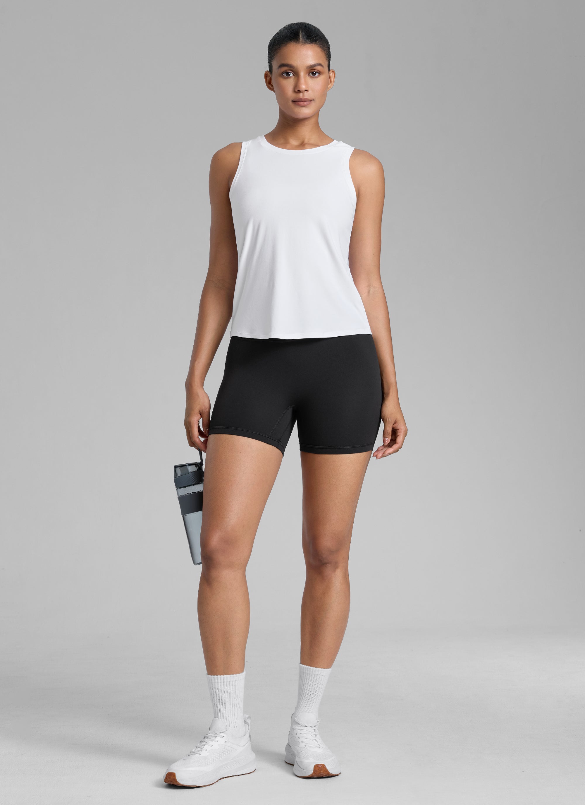 CRZ YOGA Damen Butterlift SecretSculpt Scrunch Butt Lifting Shorts10cm Schwarz @model_info:Barbara