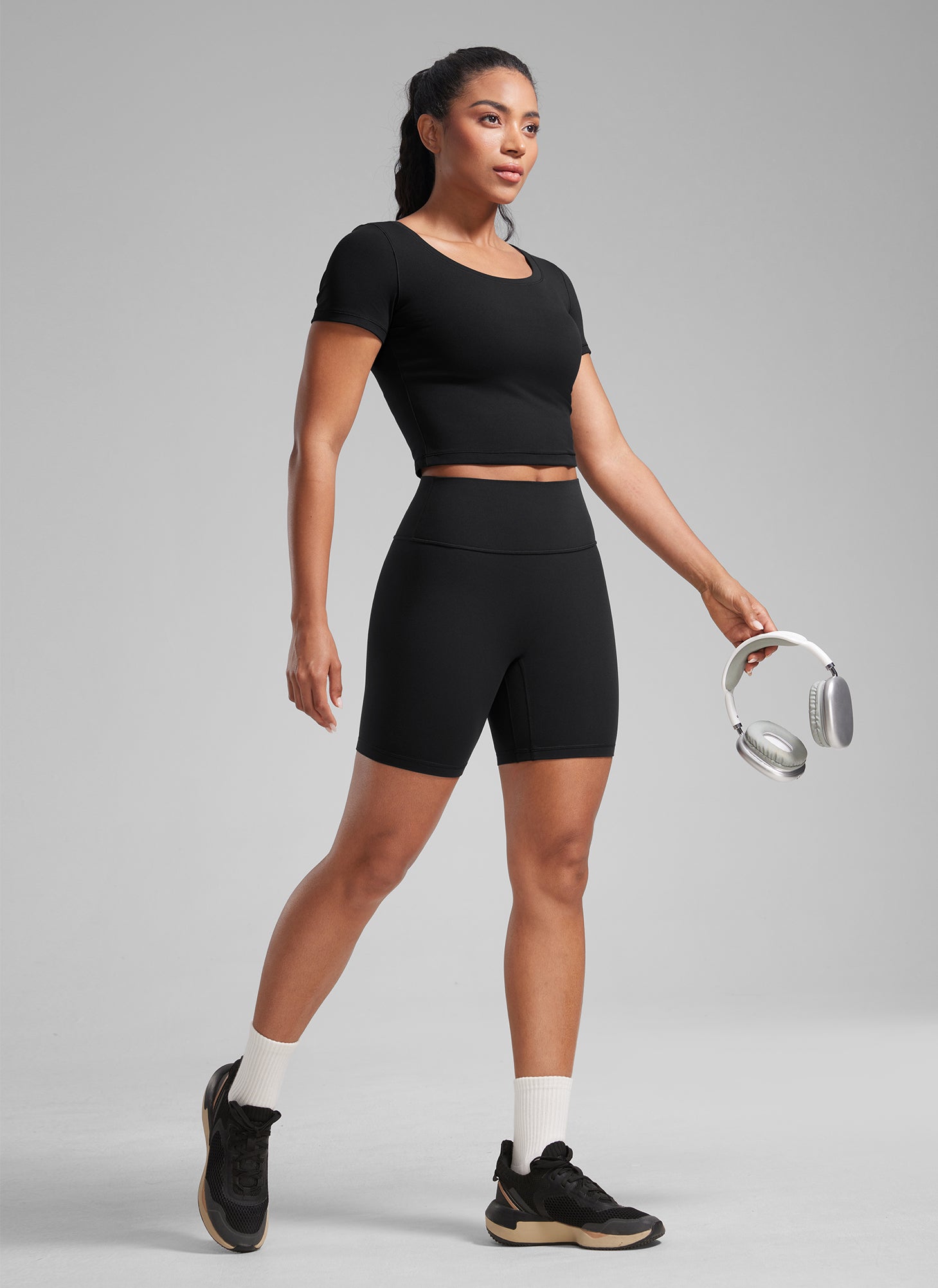 CRZ YOGA Damen Butterlift SecretSculpt Butt Lifting Shorts - 15cm Schwarz