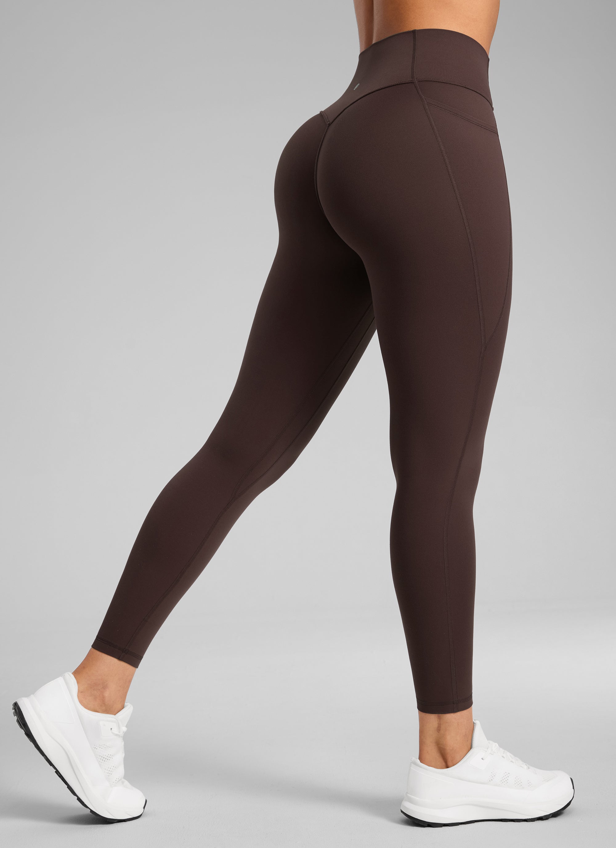 CRZ YOGA Damen Butterlift Keine Vordernaht Leggings mit Taschen-64cm Heißes Fudge-Brown