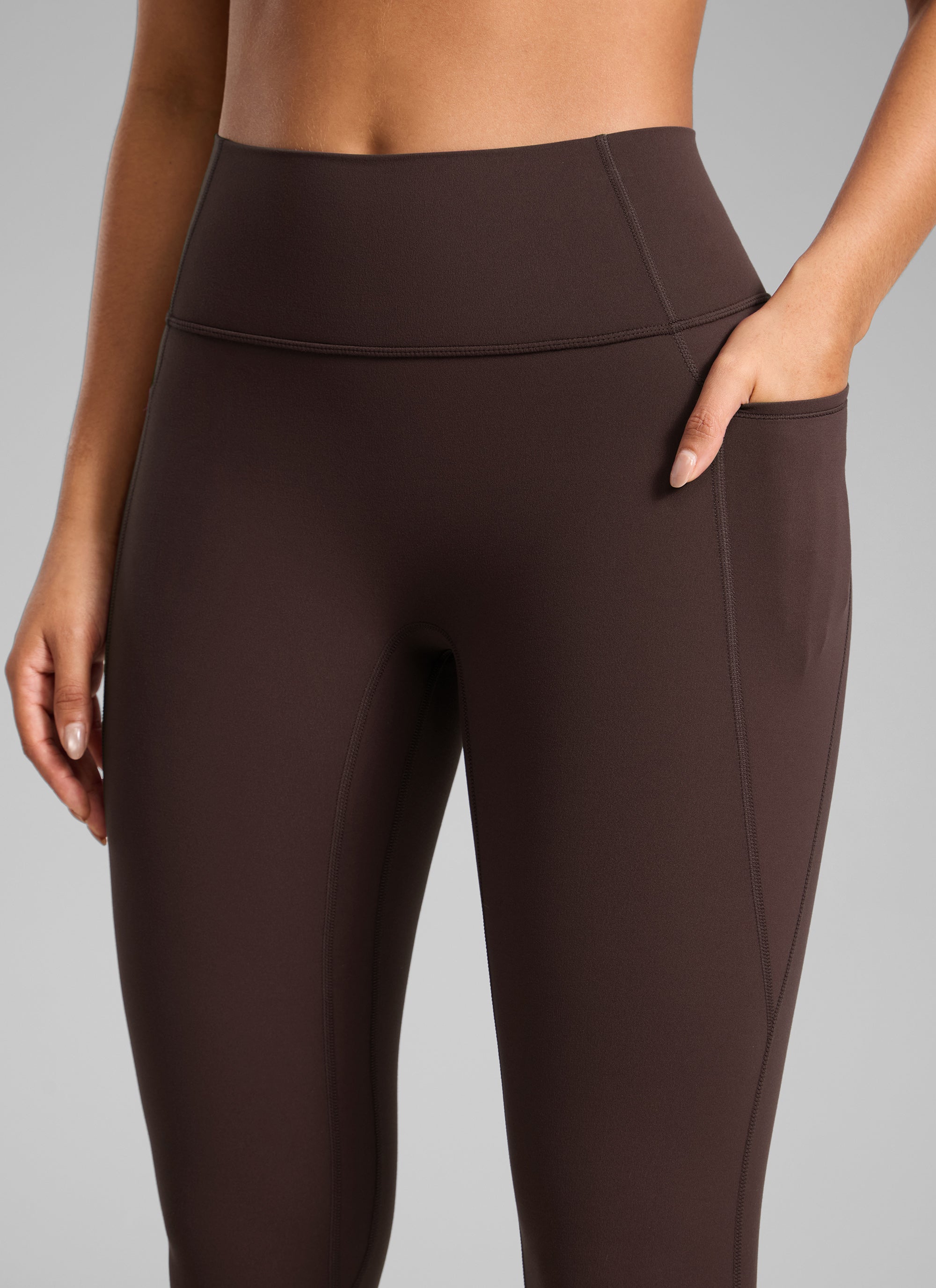 CRZ YOGA Damen Butterlift Keine Vordernaht Leggings mit Taschen-64cm Heißes Fudge-Brown