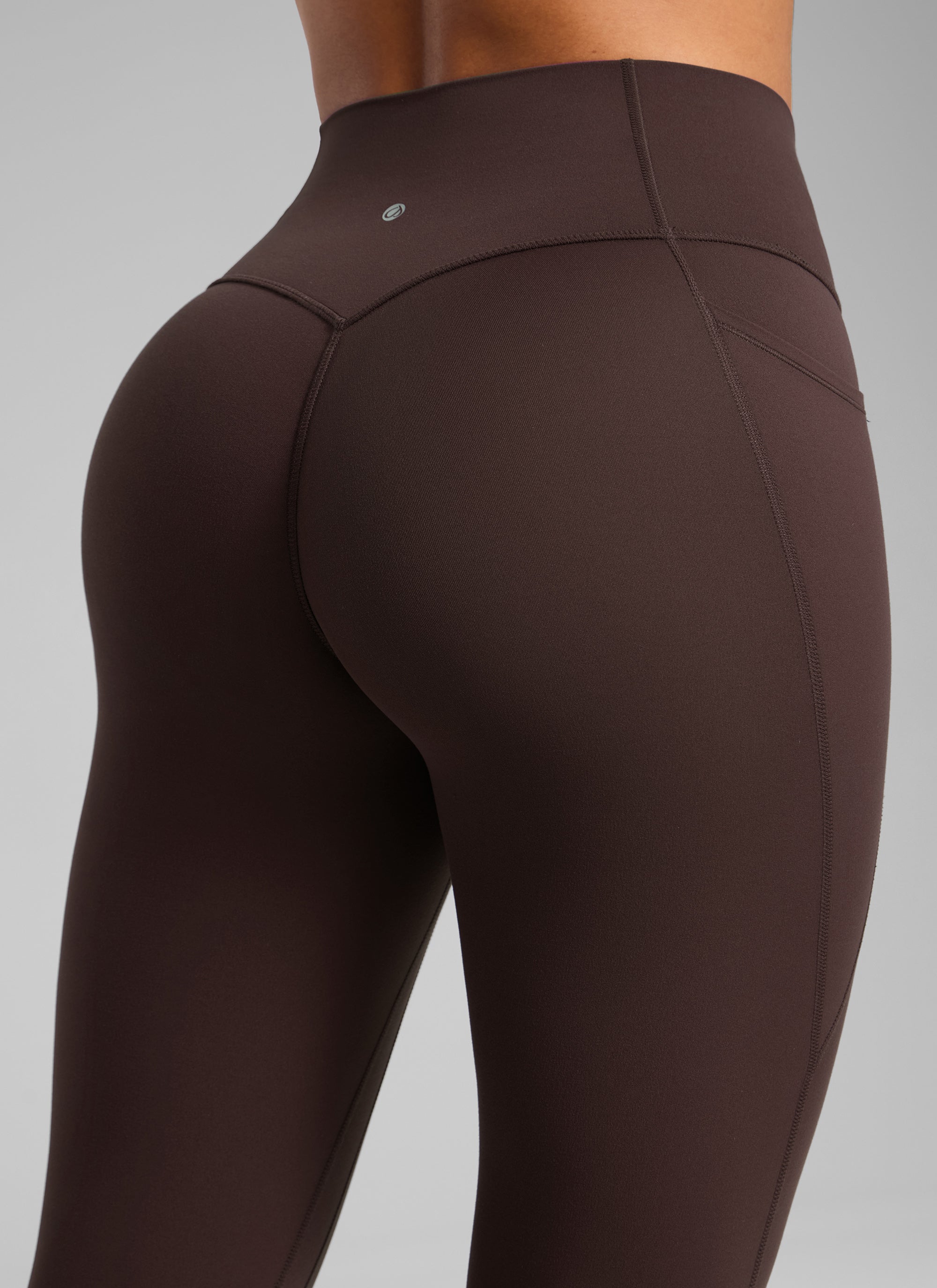 CRZ YOGA Damen Butterlift Keine Vordernaht Leggings mit Taschen-64cm Heißes Fudge-Brown