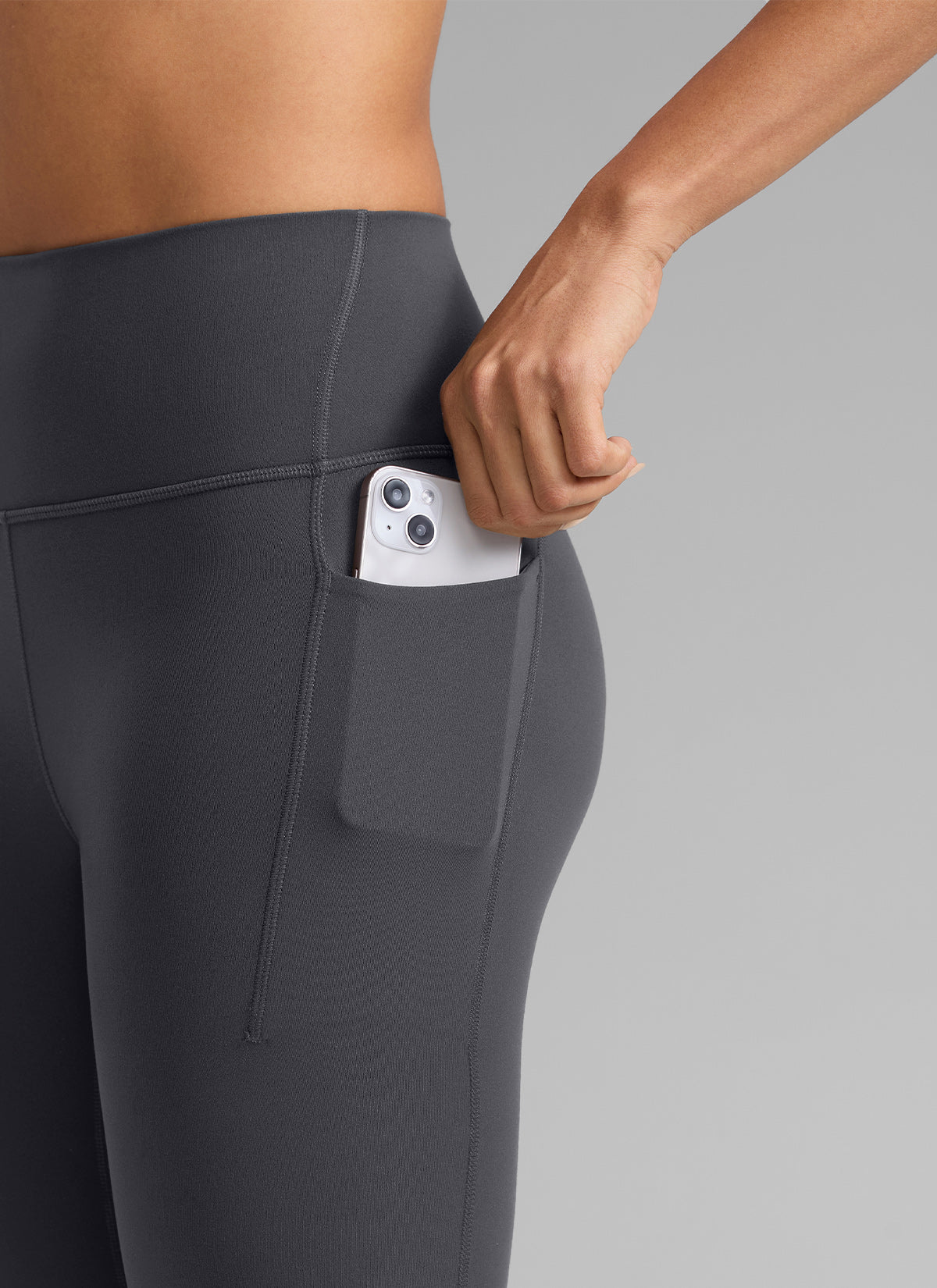 CRZ YOGA Damen Butterlift Leggings mit Seitentaschen - 64cm Mysteriöses Grau