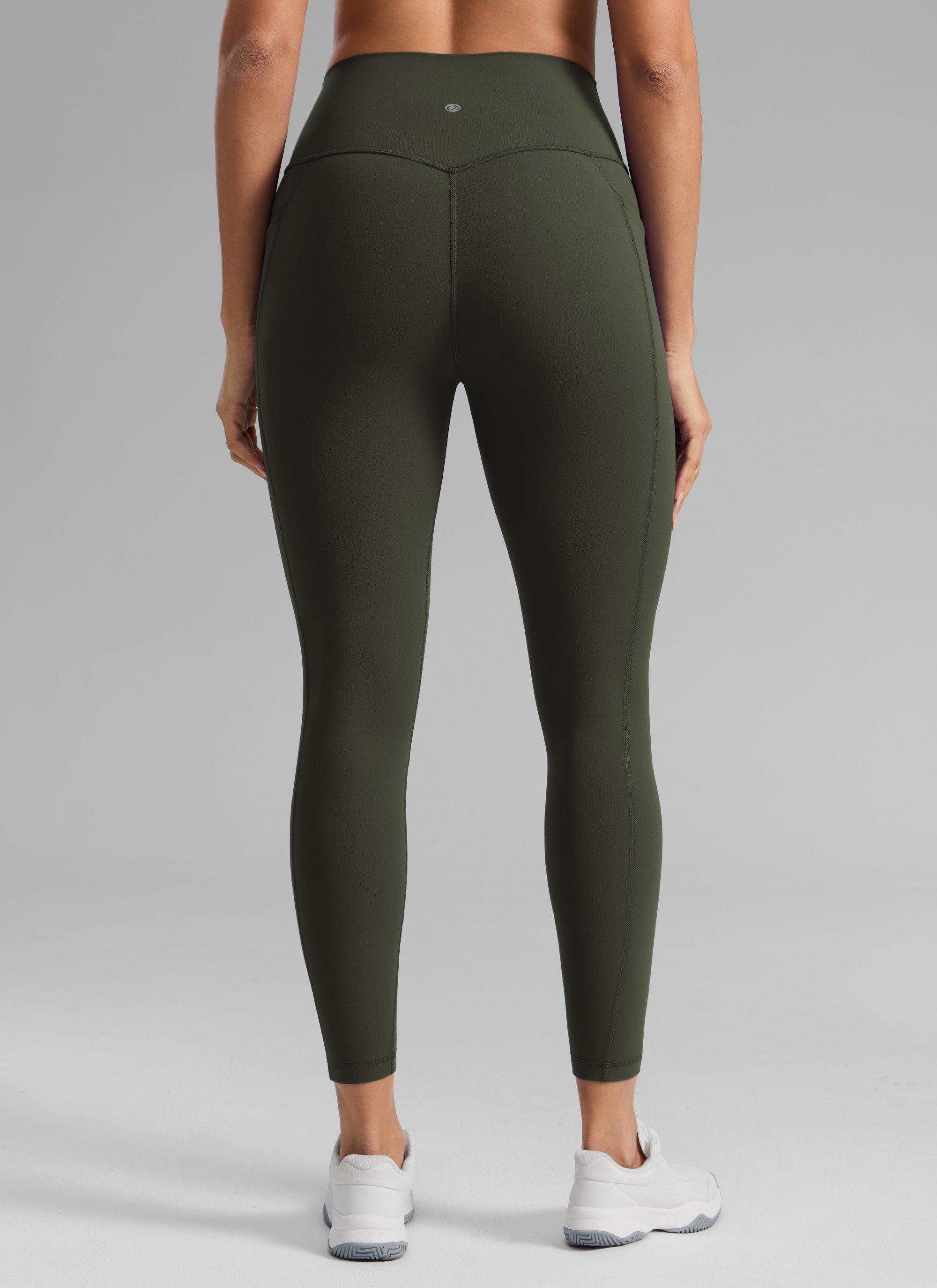 CRZ YOGA Damen Butterlift Leggings mit Seitentaschen - 64cm Olivgrün