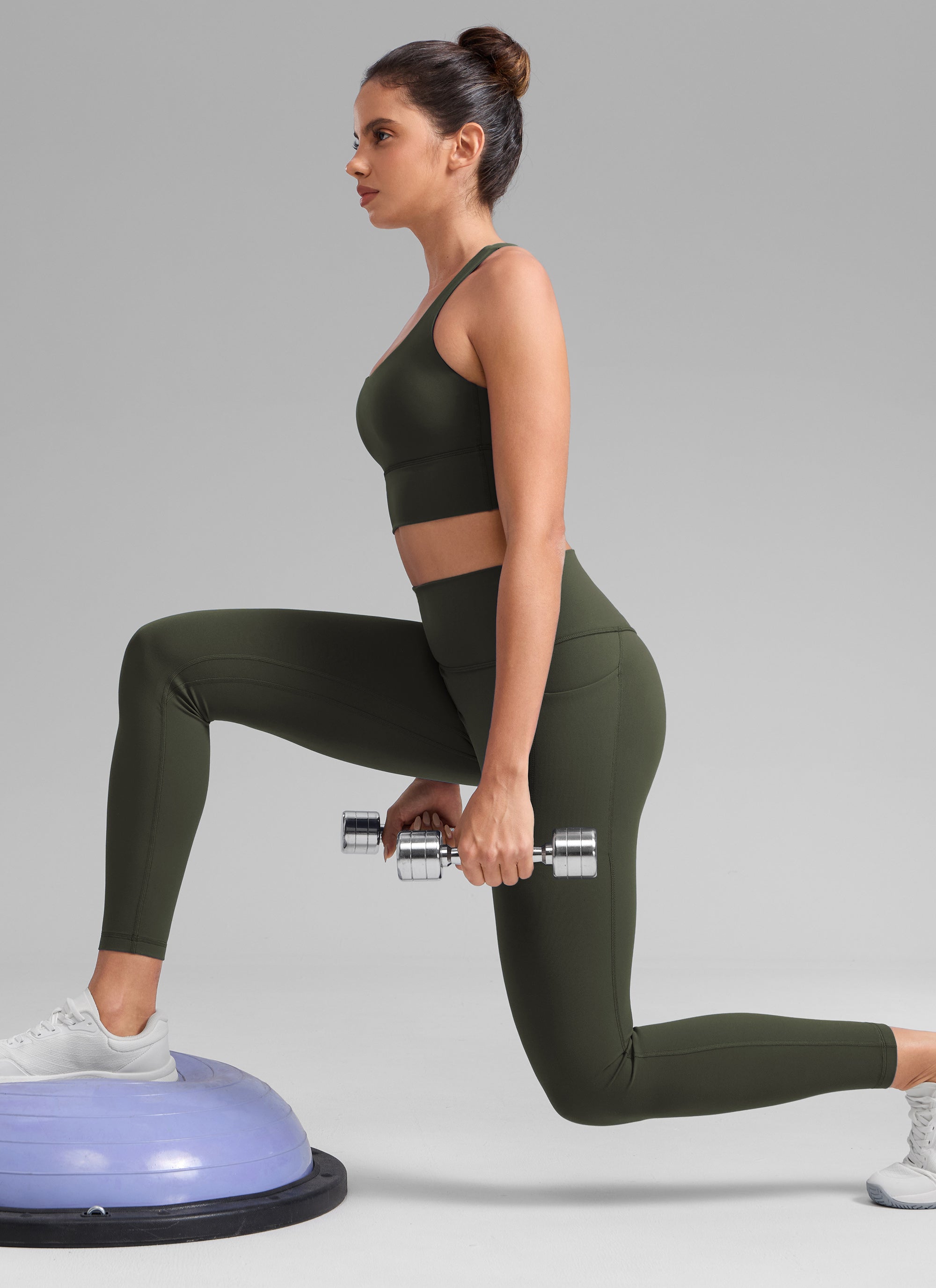 CRZ YOGA Damen Butterlift Leggings mit Seitentaschen - 64cm Olivgrün