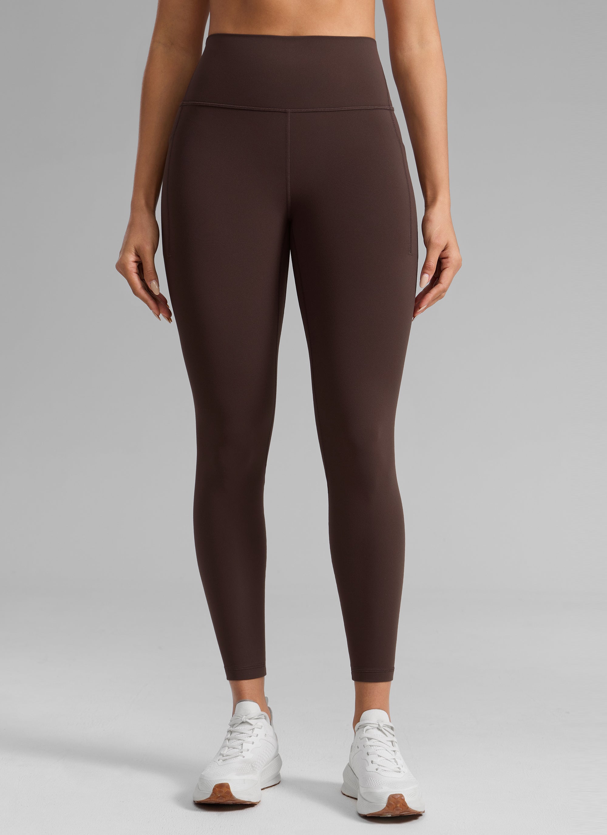 CRZ YOGA Damen Butterlift Leggings mit Seitentaschen - 64cm Heißes Fudge-Brown