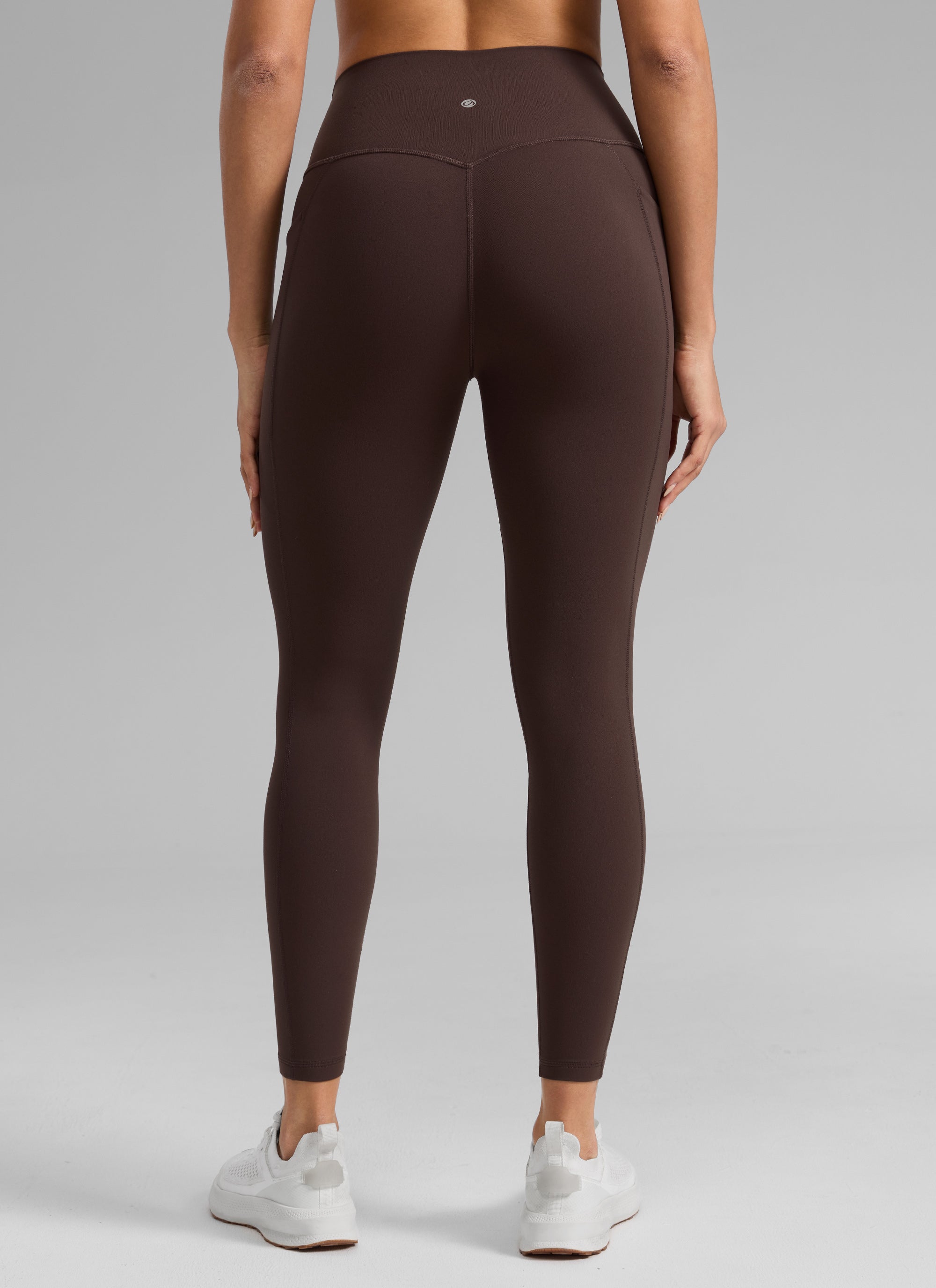 CRZ YOGA Damen Butterlift Leggings mit Seitentaschen - 64cm Heißes Fudge-Brown
