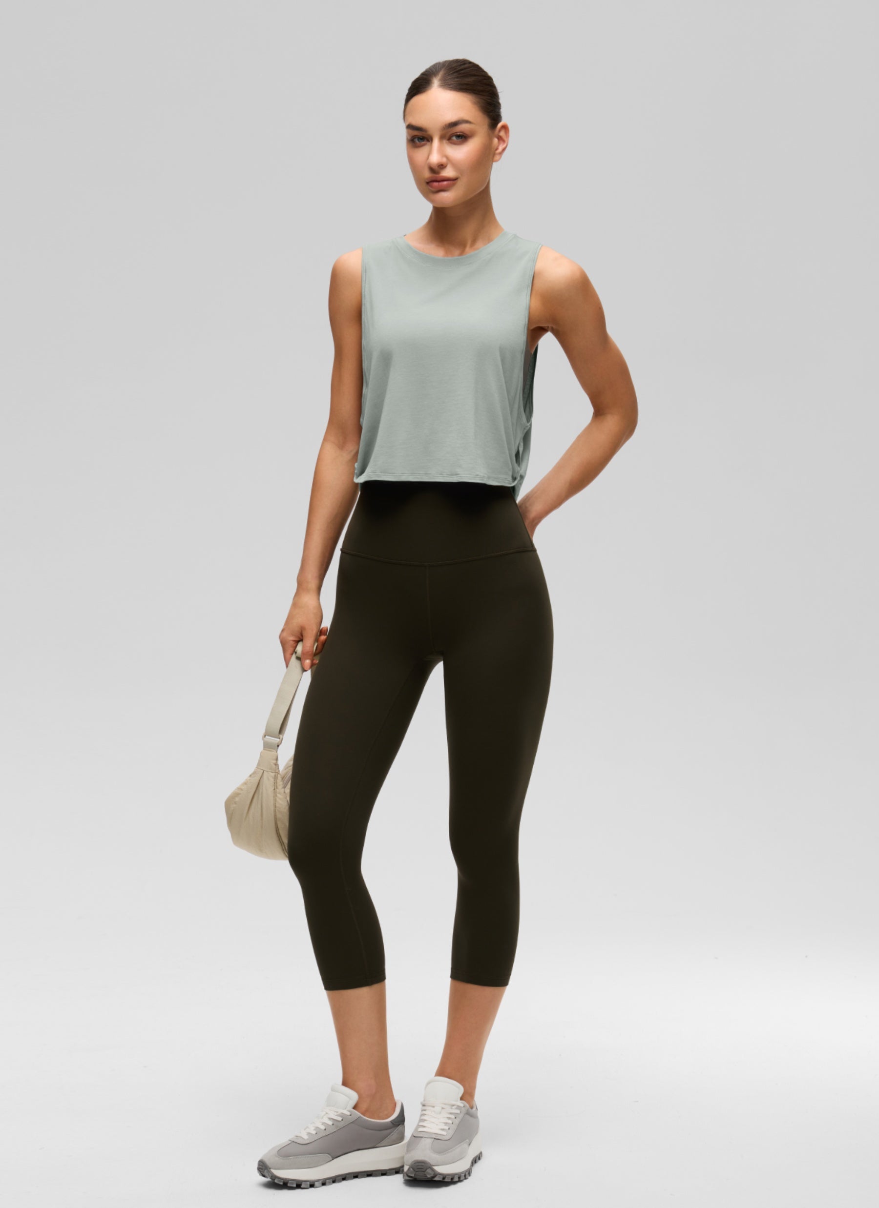 CRZ YOGA Damen Ärmelloses Sport Tank Top Leichte Fitness Crop Top Jade Gray