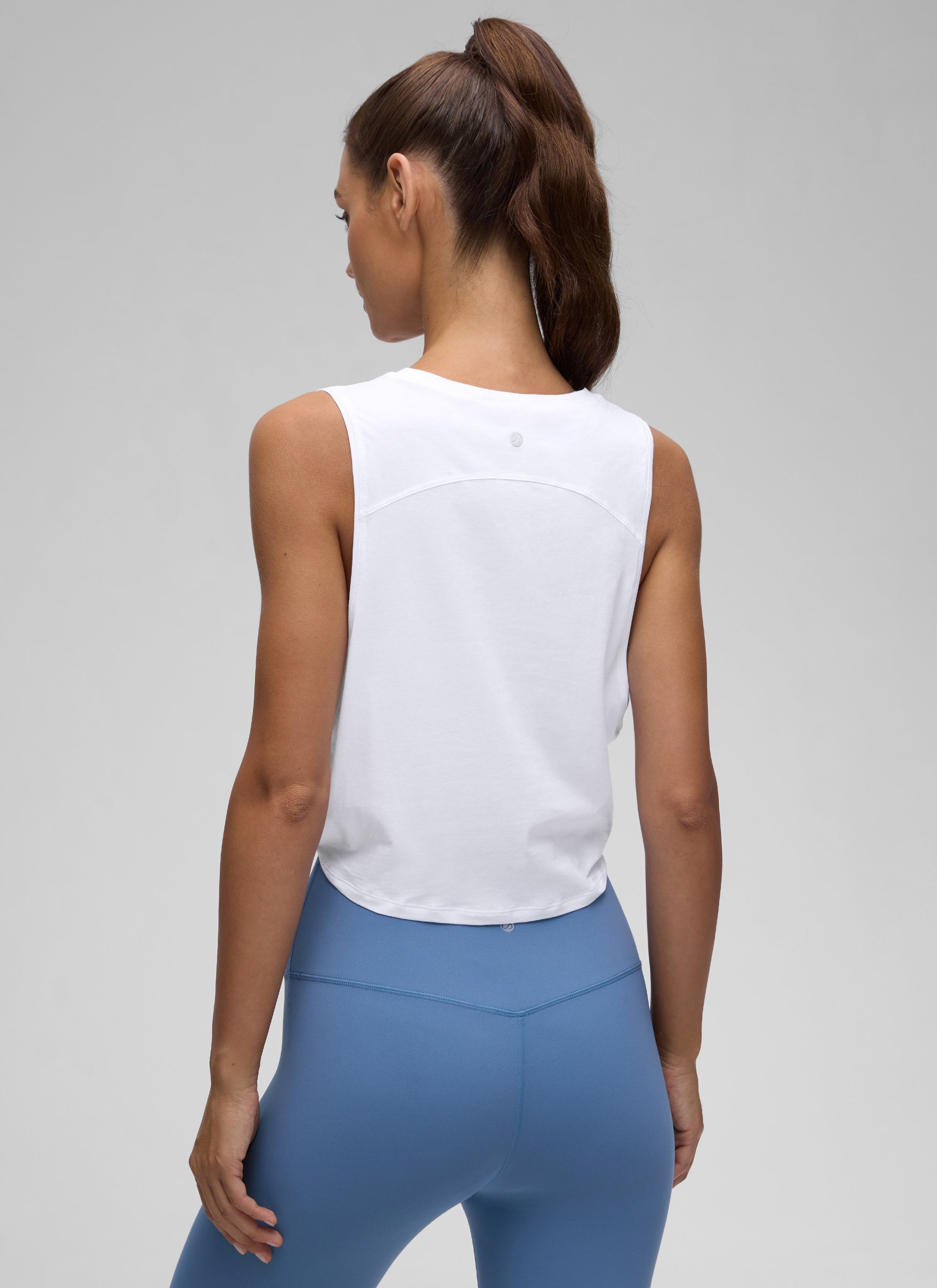 CRZ YOGA Damen Ärmelloses Sport Tank Top Leichte Fitness Crop Top Weiss
