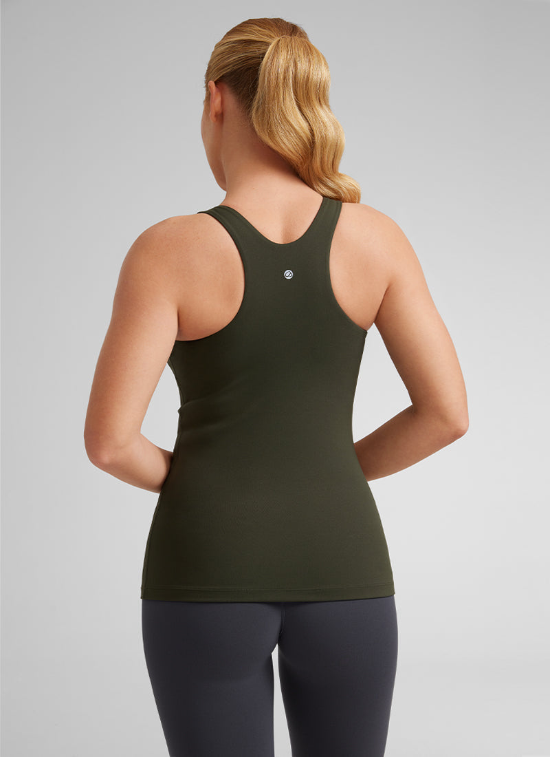CRZ YOGA Damen Butterluxe Hüftlanges Racerback Gepolstert Tank Top Olivgrün