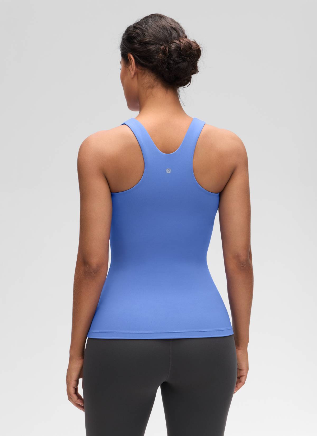 CRZ YOGA Damen Butterluxe Hüftlanges Racerback Gepolstert Tank Top Wildes Indigo